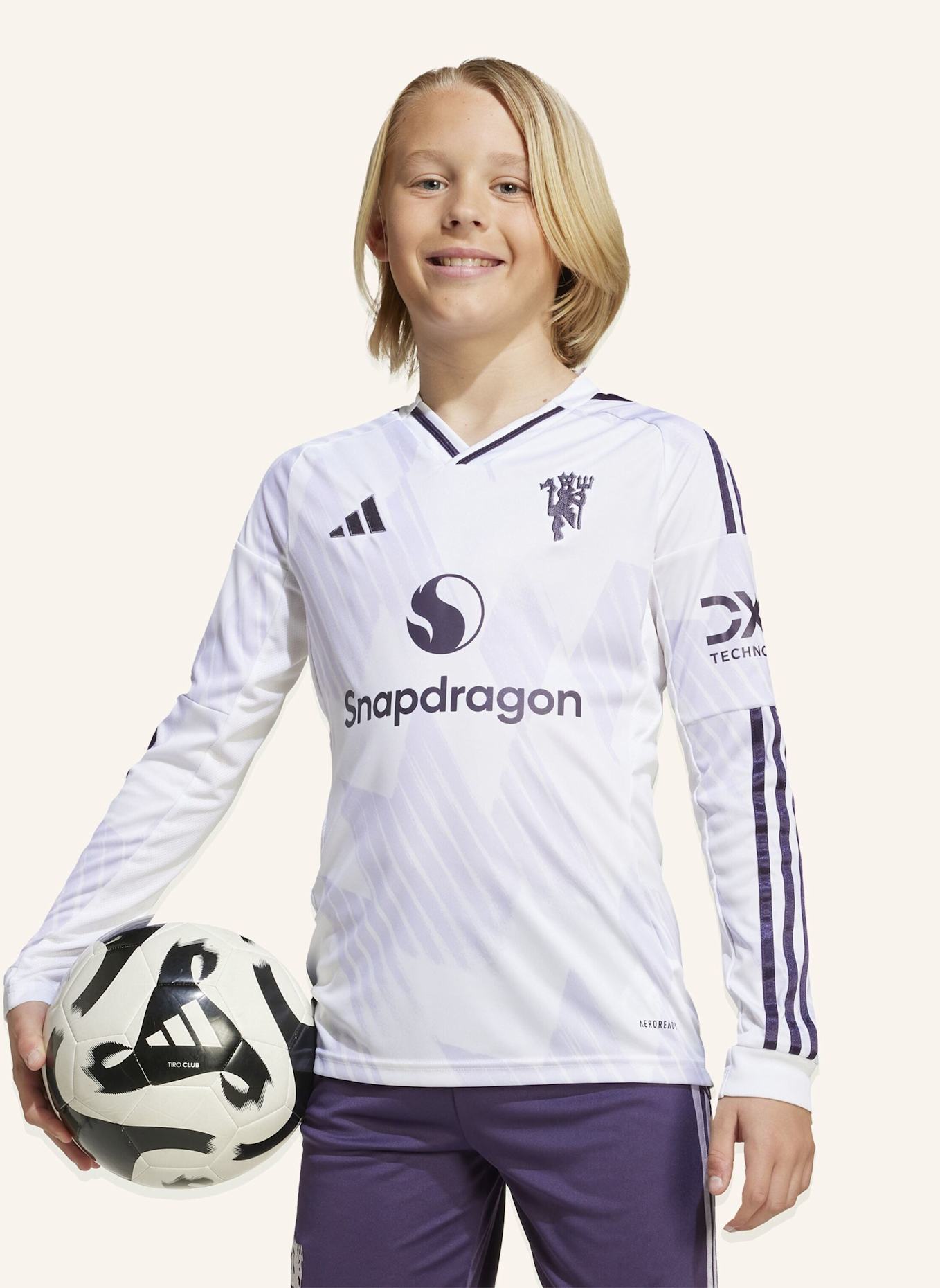 adidas MANCHESTER UNITED 25/26 LONG SLEEVE KIDS AUSWÄRTSTRIKOT: WEISS