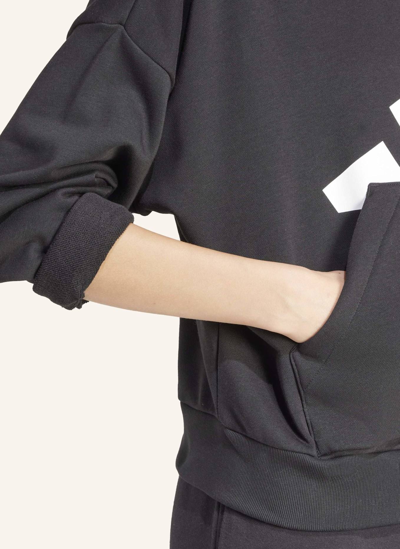adidas ESSENTIALS BIG LOGO FRENCH TERRY LOOSE HOODIE: SCHWARZ/ WEISS