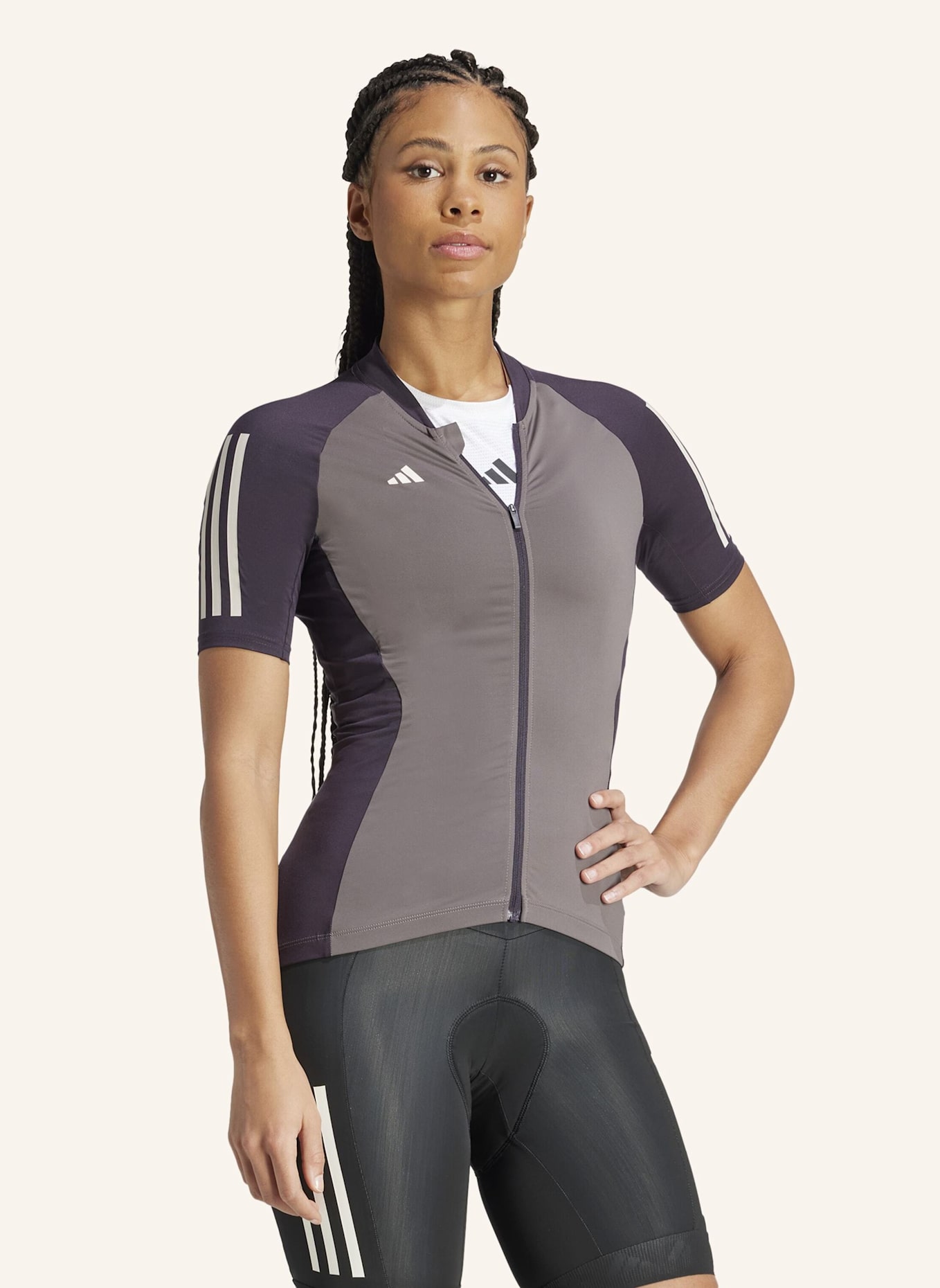 adidas ESSENTIALS 3-STREIFEN RADTRIKOT: GRAU