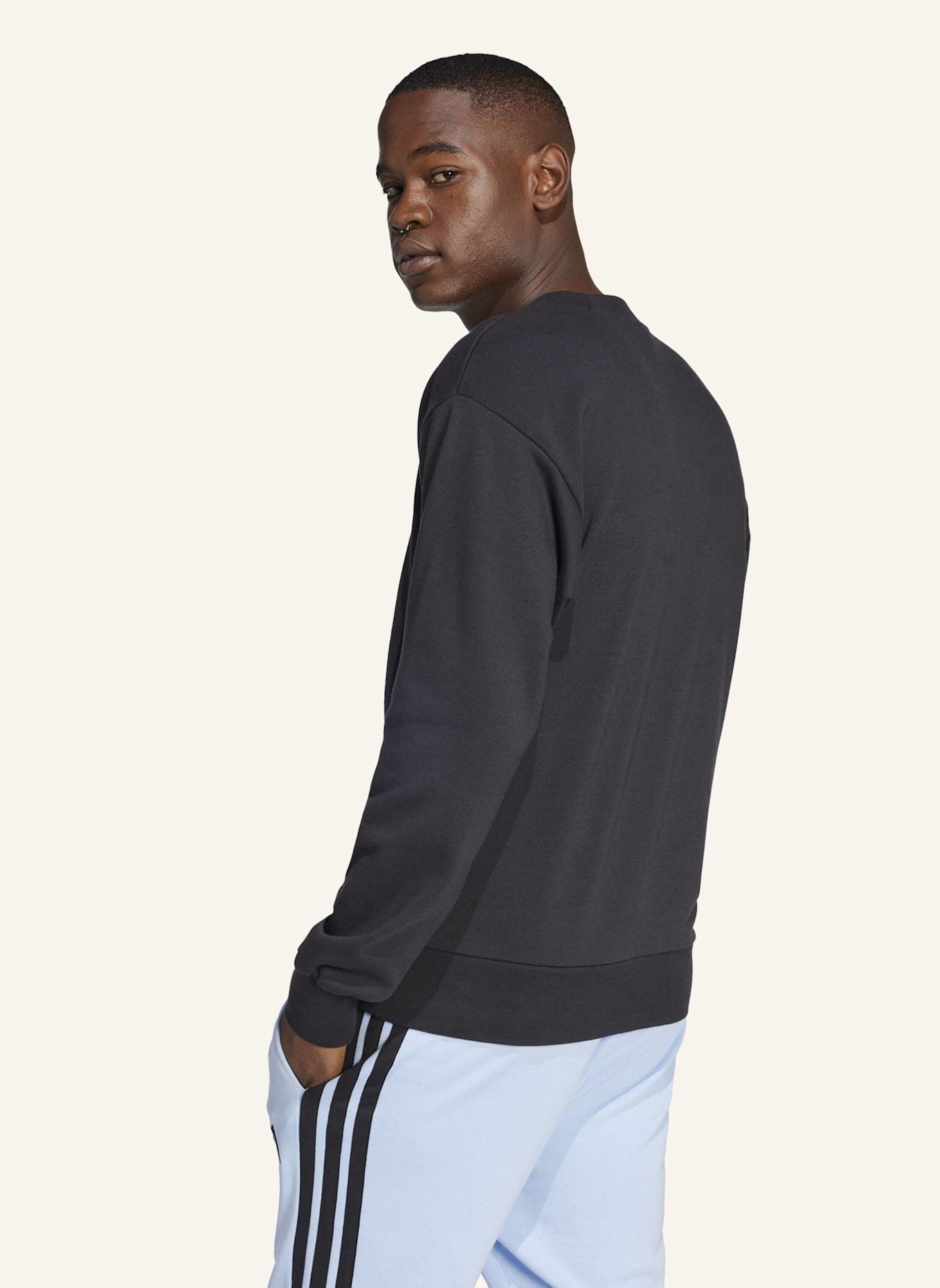 adidas ESSENTIALS BIG LOGO FRENCH TERRY SWEATSHIRT: SCHWARZ/ WEISS