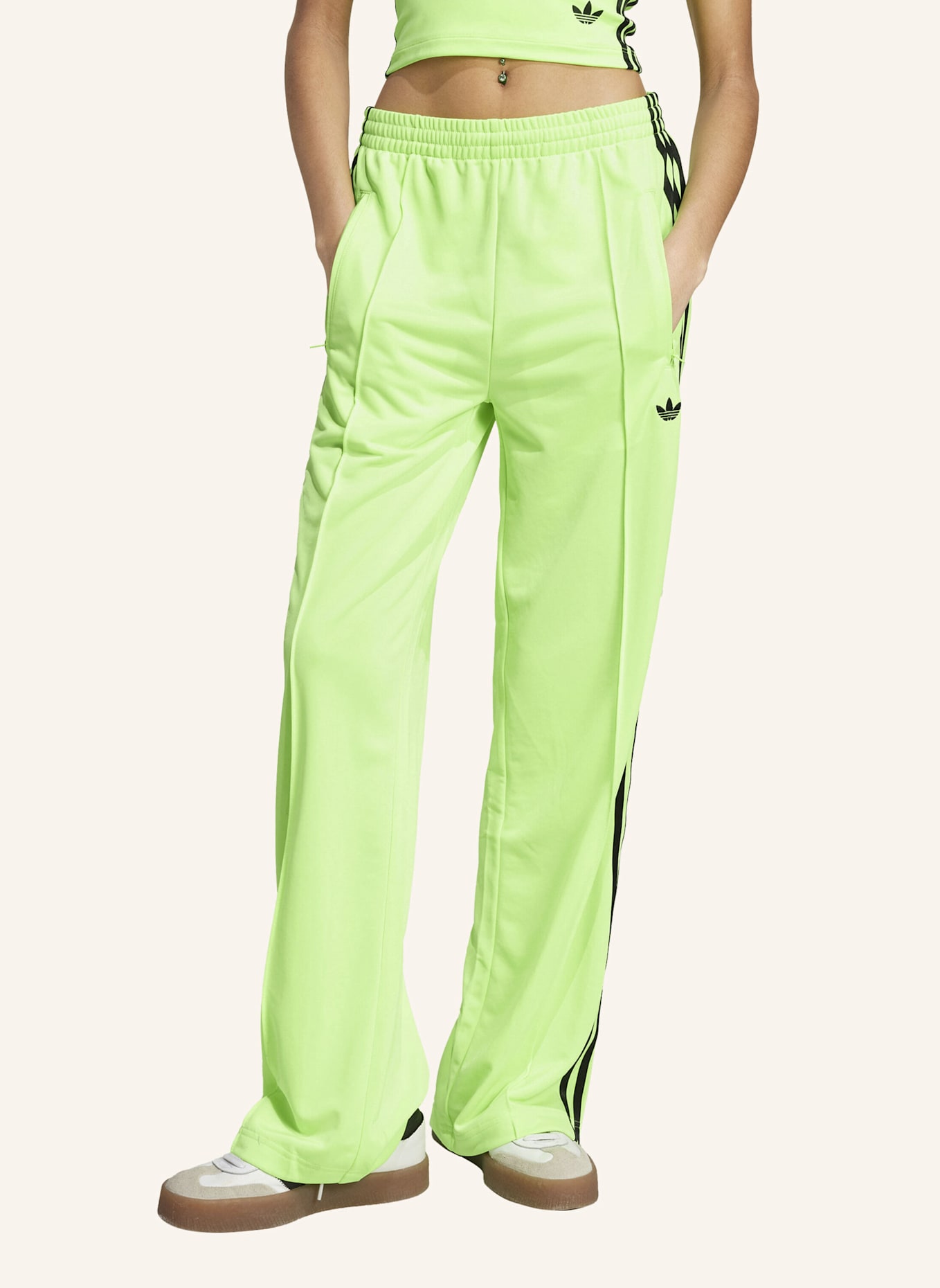 adidas Originals Track Pants FIREBIRD ADICOLOR LOOSE: GRÜN/ SCHWARZ