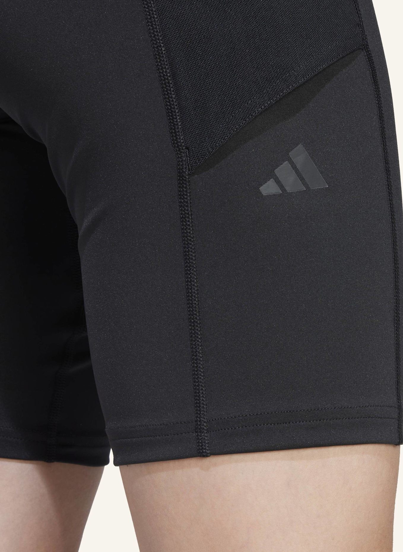 adidas TENNIS CLIMACOOL MATCH KURZE LEGGINGS: SCHWARZ