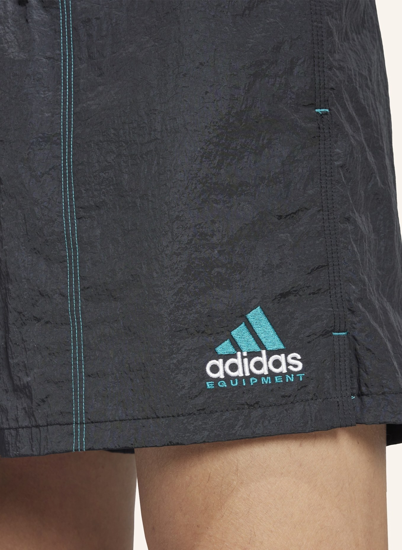 adidas Originals Shorts EQUIPMENT WOVEN: SCHWARZ