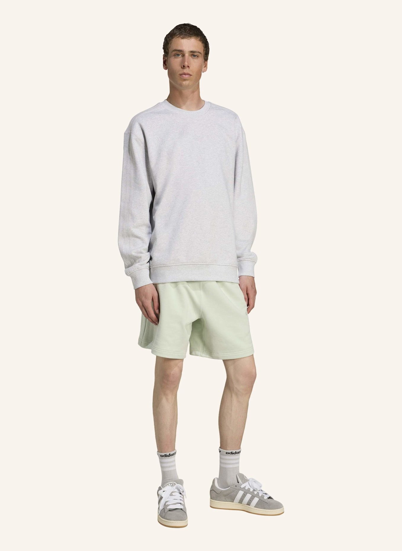 adidas Originals PREMIUM ESSENTIALS SHORTS: GRÜN