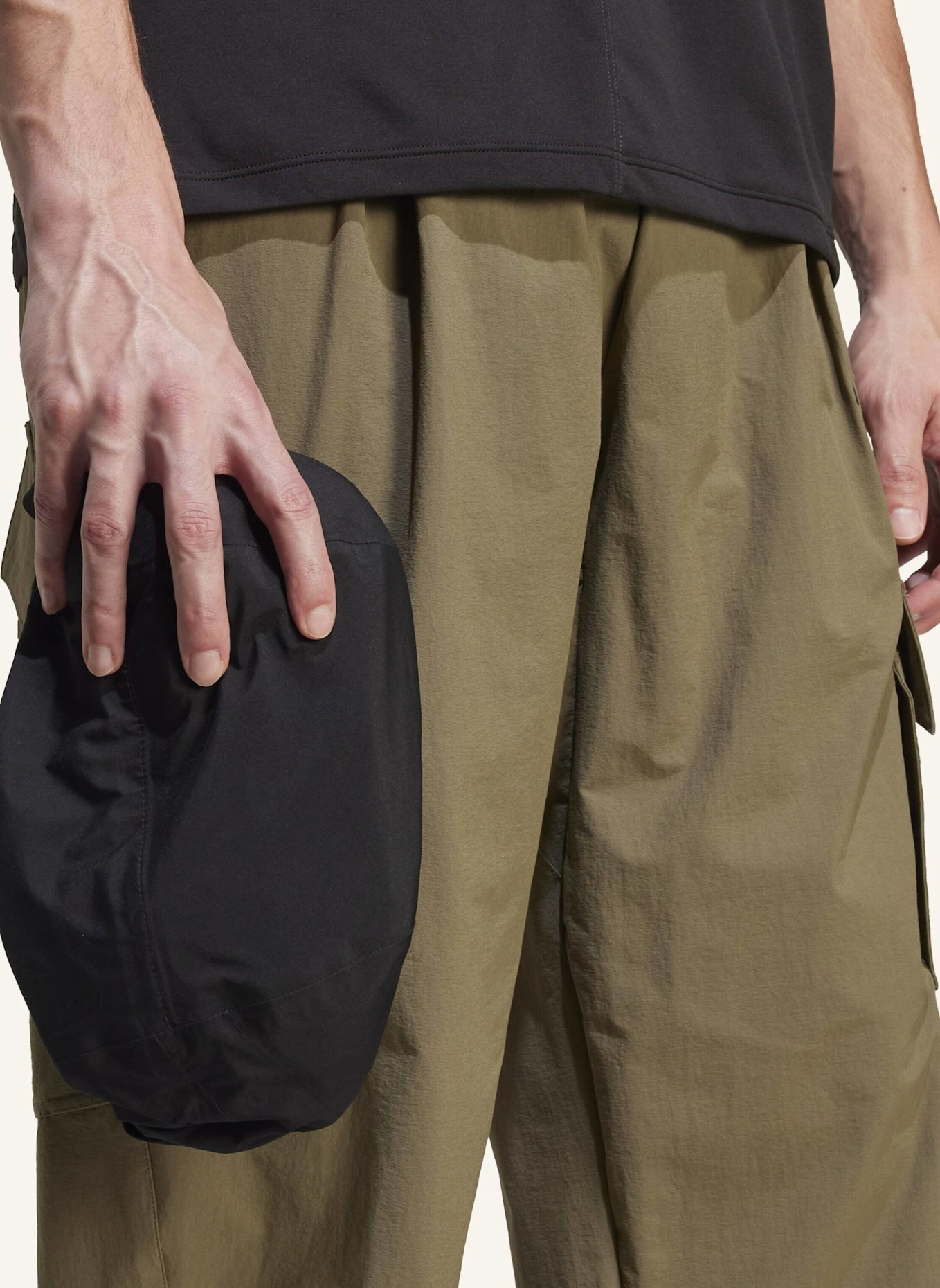 adidas TERREX TERREX TECHROCK 3L GORE-TEX PERFORMANCE JACKE: SCHWARZ