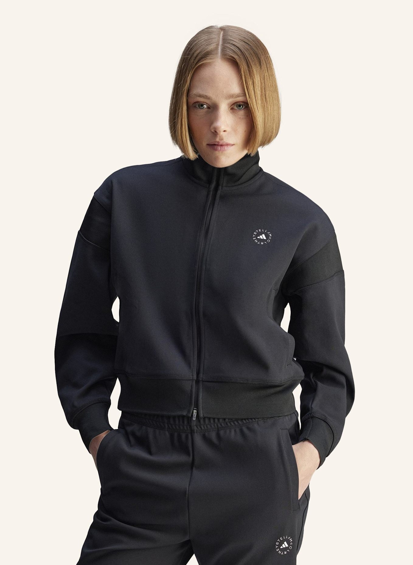 adidas by Stella McCartney ADIDAS BY STELLA MCCARTNEY KNITTED ORIGINALS JACKE: SCHWARZ