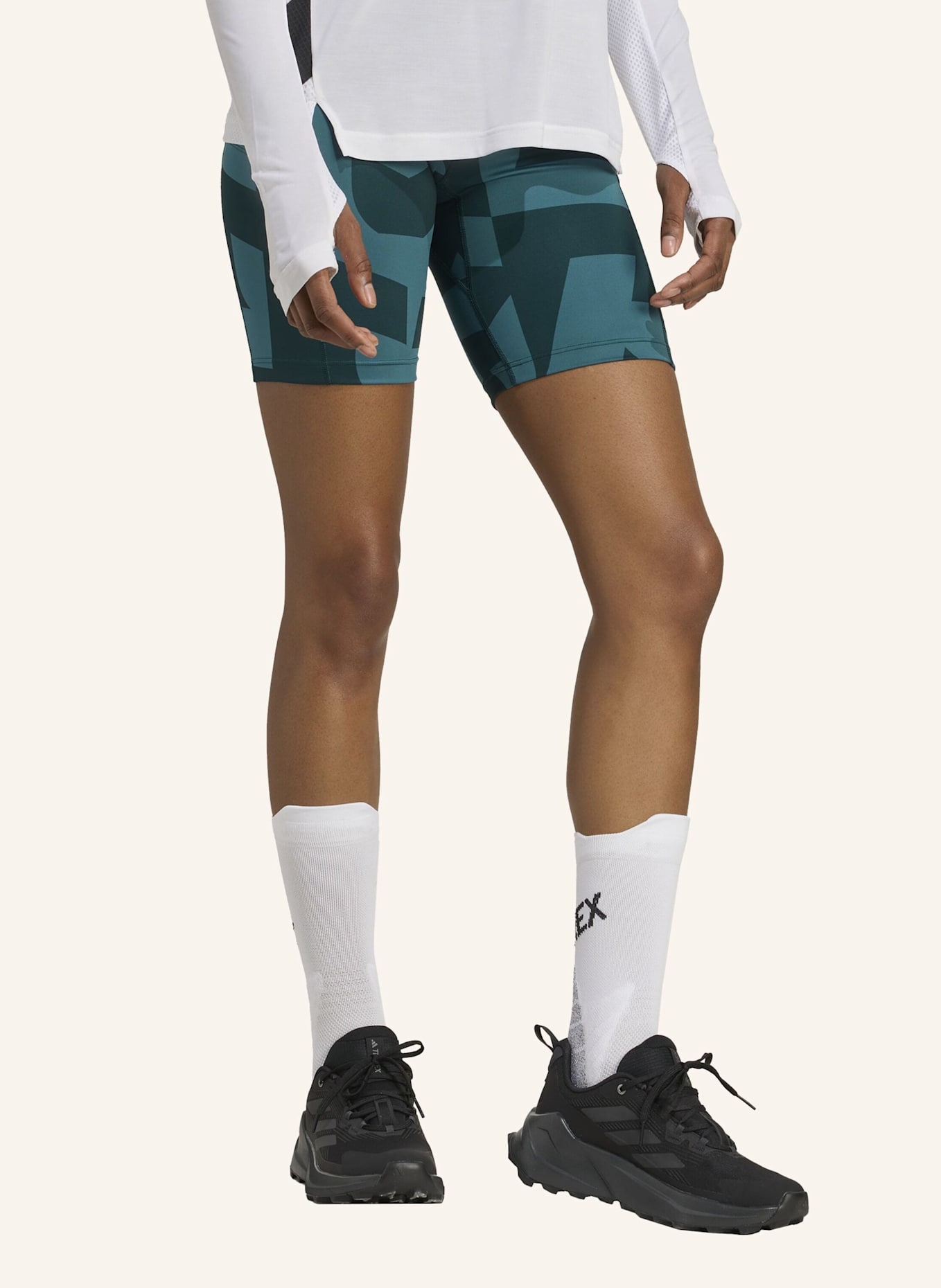 adidas TERREX Tights TERREX MULTI 8INCH PRINTED: GRÜN