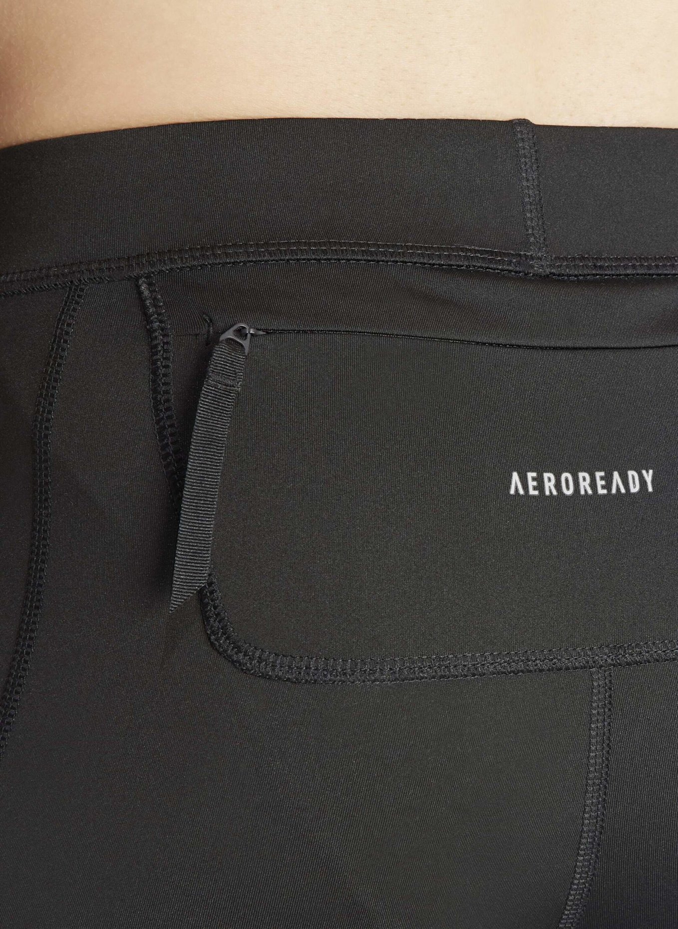 adidas OWN THE RUN KURZE LEGGINGS: SCHWARZ