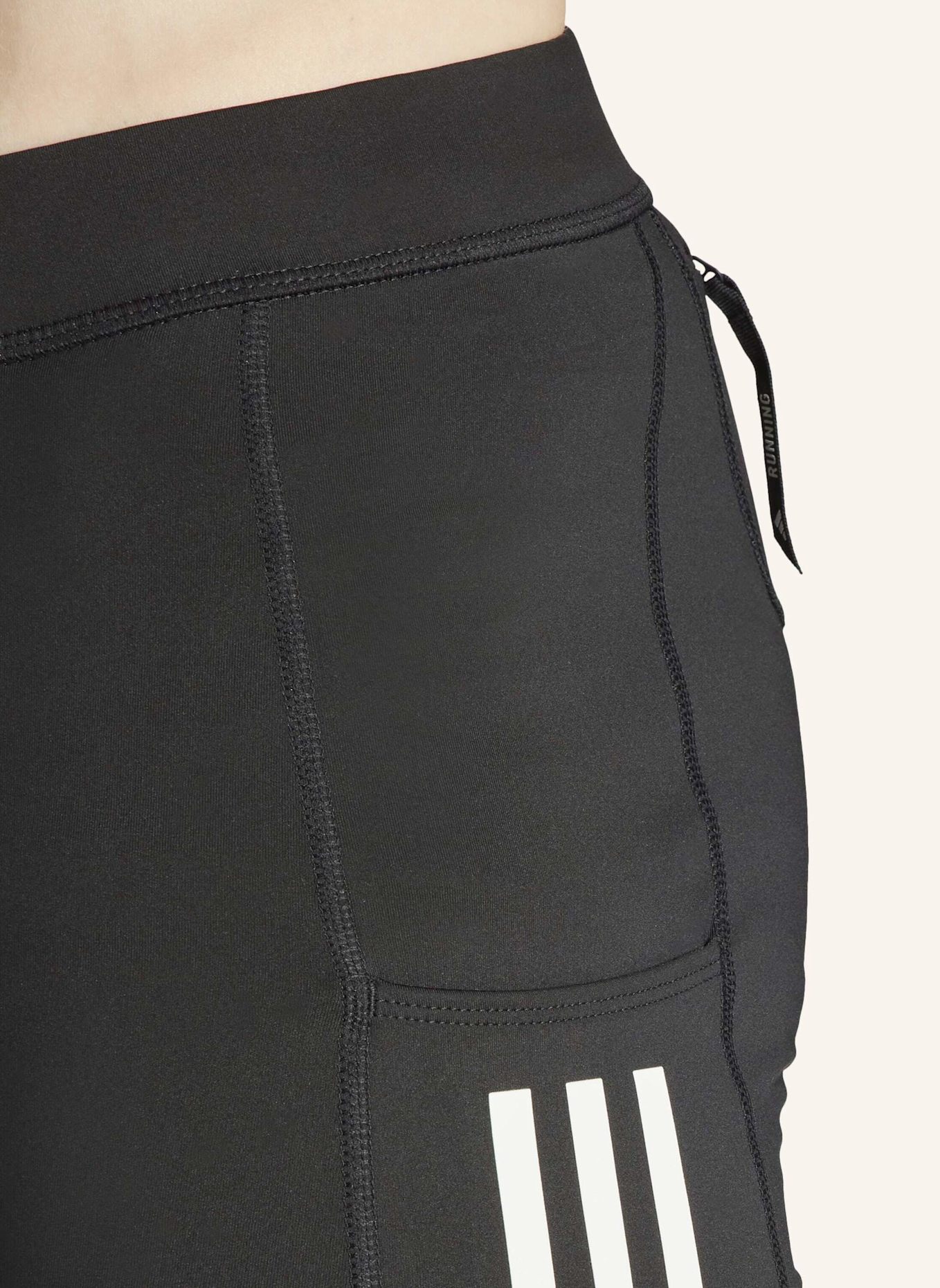 adidas OWN THE RUN KURZE LEGGINGS: SCHWARZ