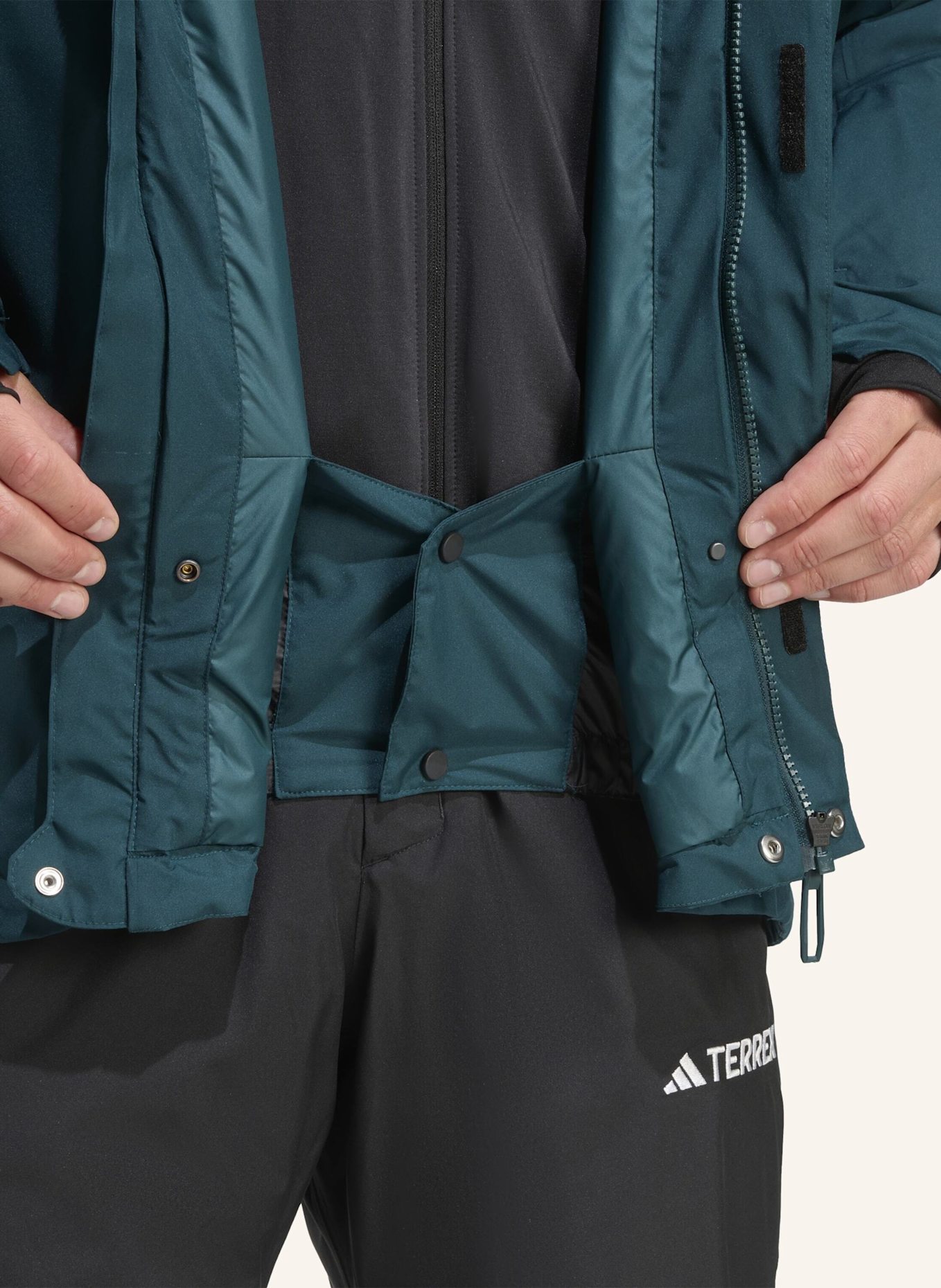 adidas TERREX TERREX MULTI 2L RAIN.RDY ISOLATIONSJACKE: GRÜN
