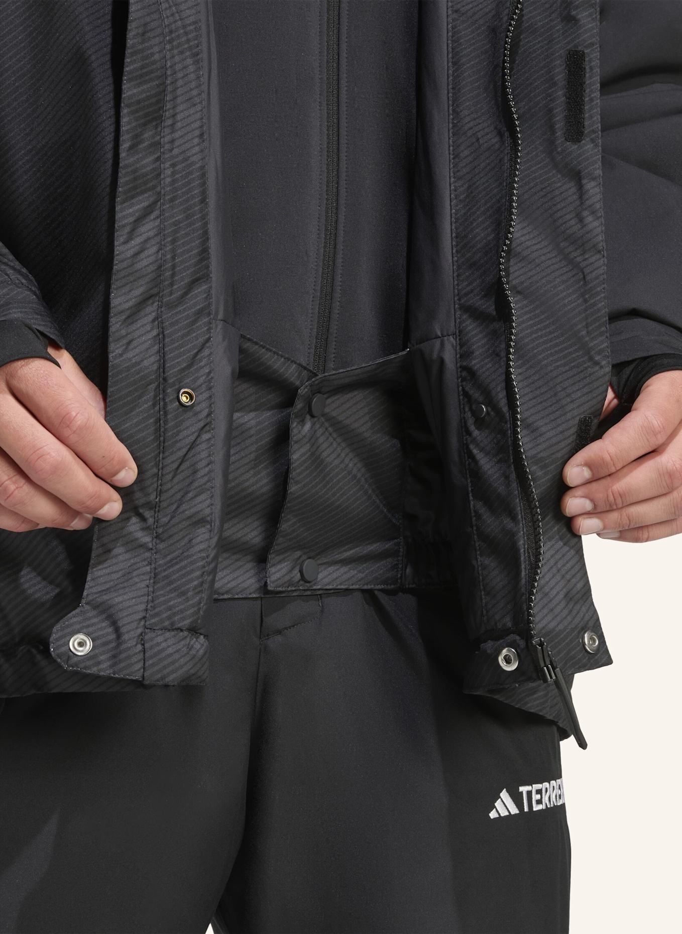 adidas TERREX TERREX MULTI 2L RAIN.RDY ISOLATIONSJACKE: SCHWARZ/ GRAU