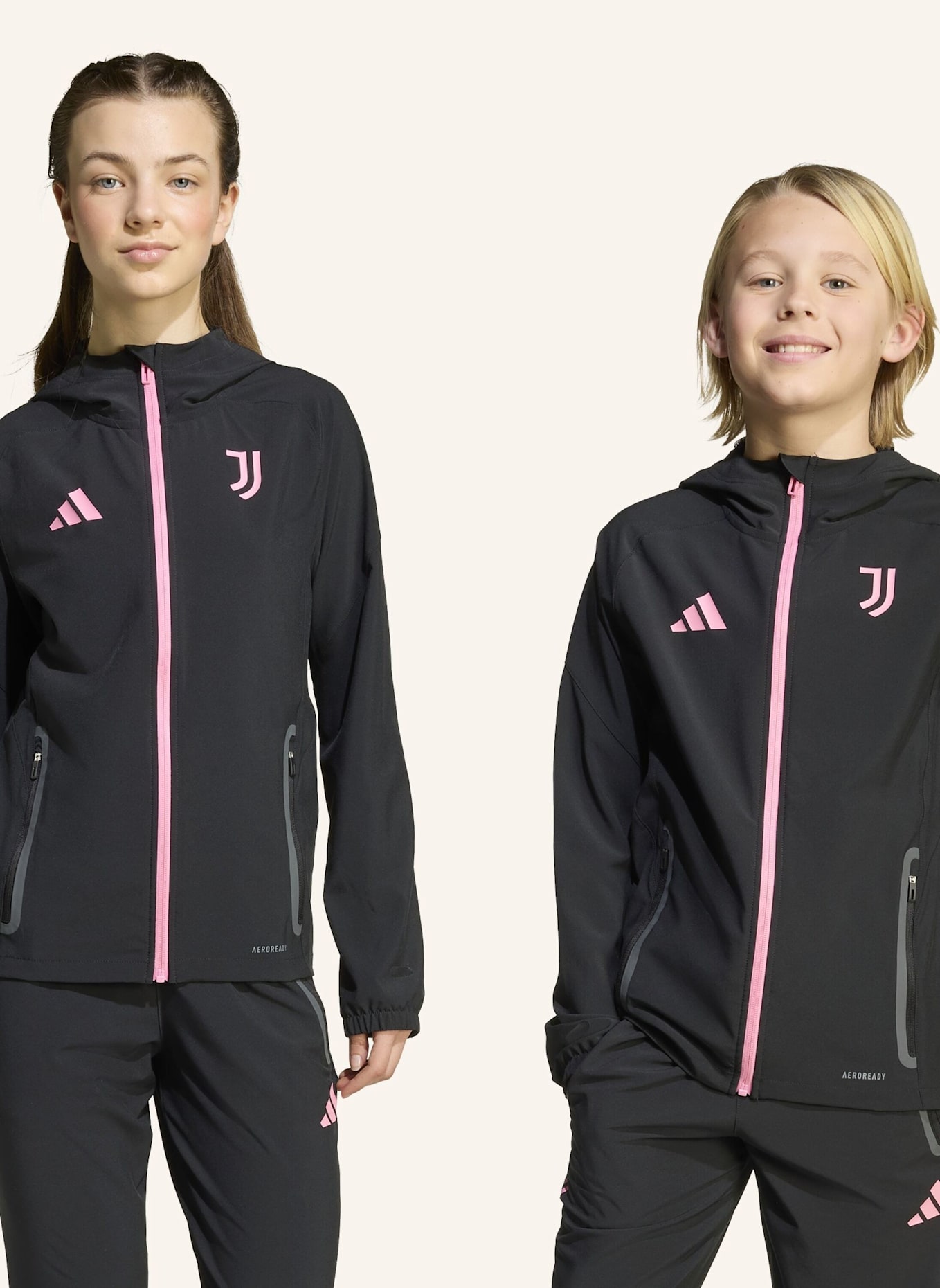 adidas JUVENTUS TURIN TIRO 25 COMPETITION VIS TECH KIDS TRAVEL JACKE: SCHWARZ