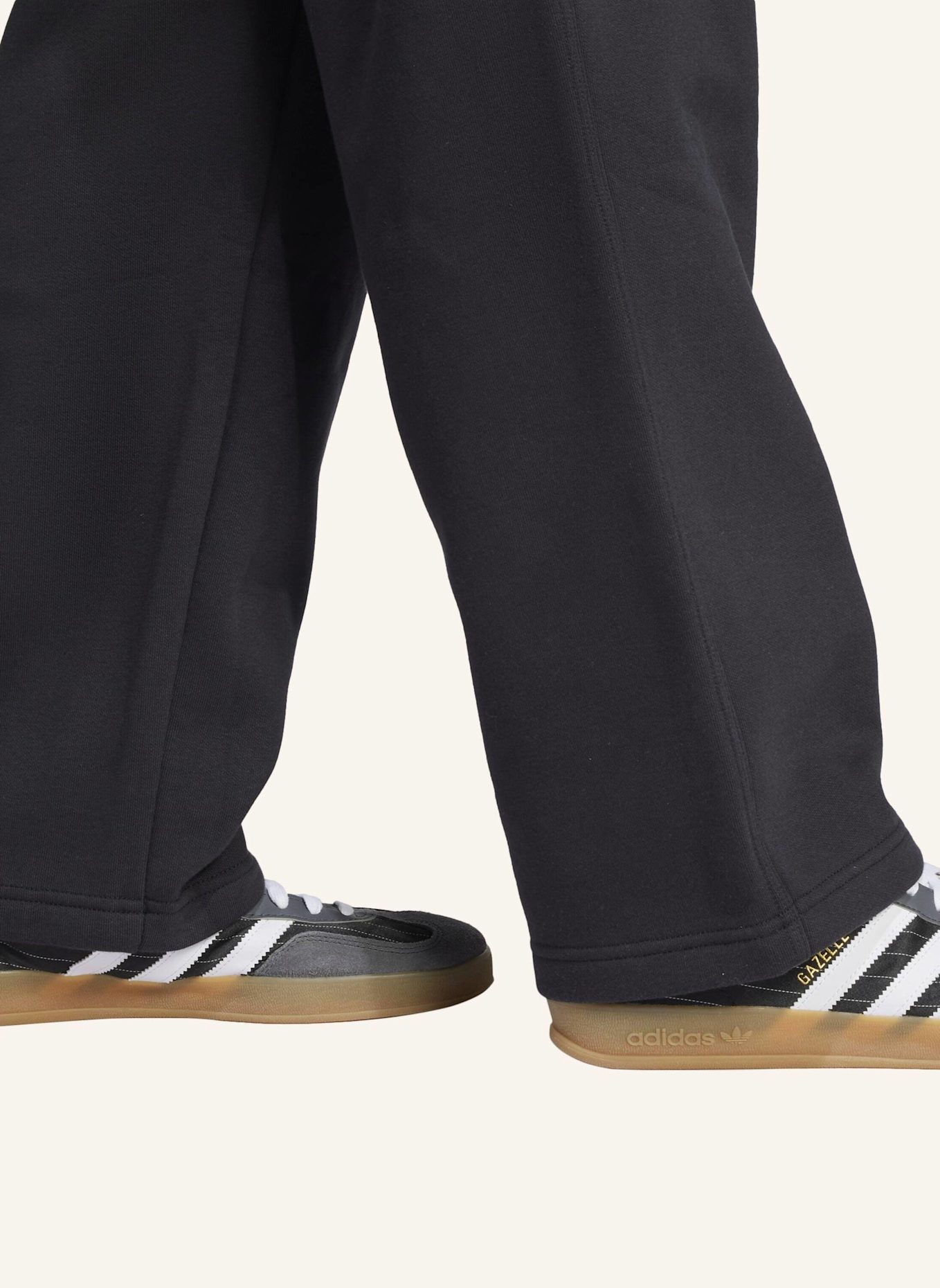 adidas Originals TREFOIL ESSENTIALS OPEN HEM HOSE: SCHWARZ