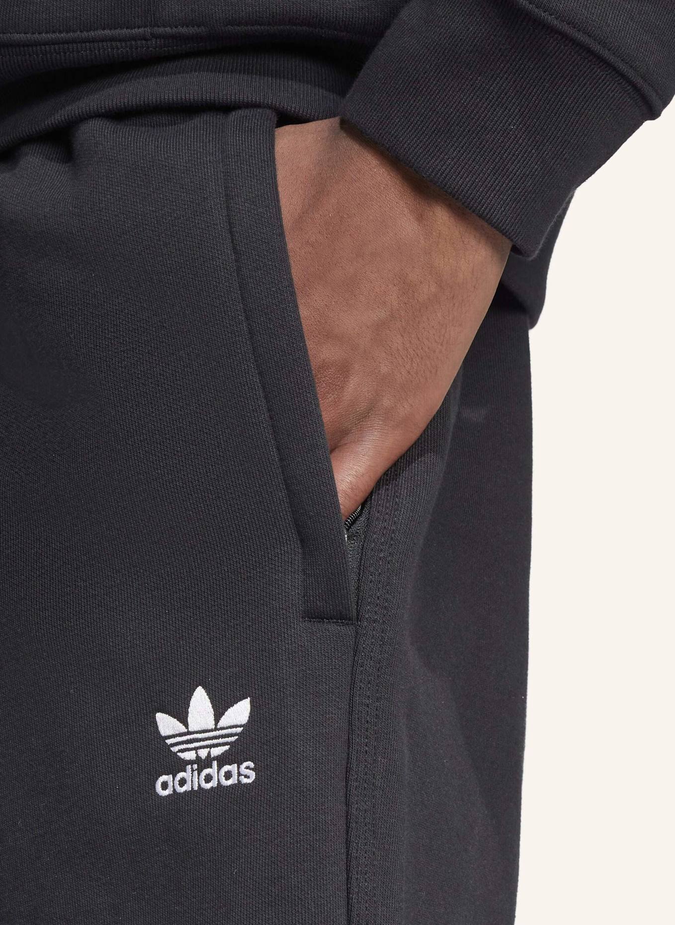 adidas Originals TREFOIL ESSENTIALS OPEN HEM HOSE: SCHWARZ
