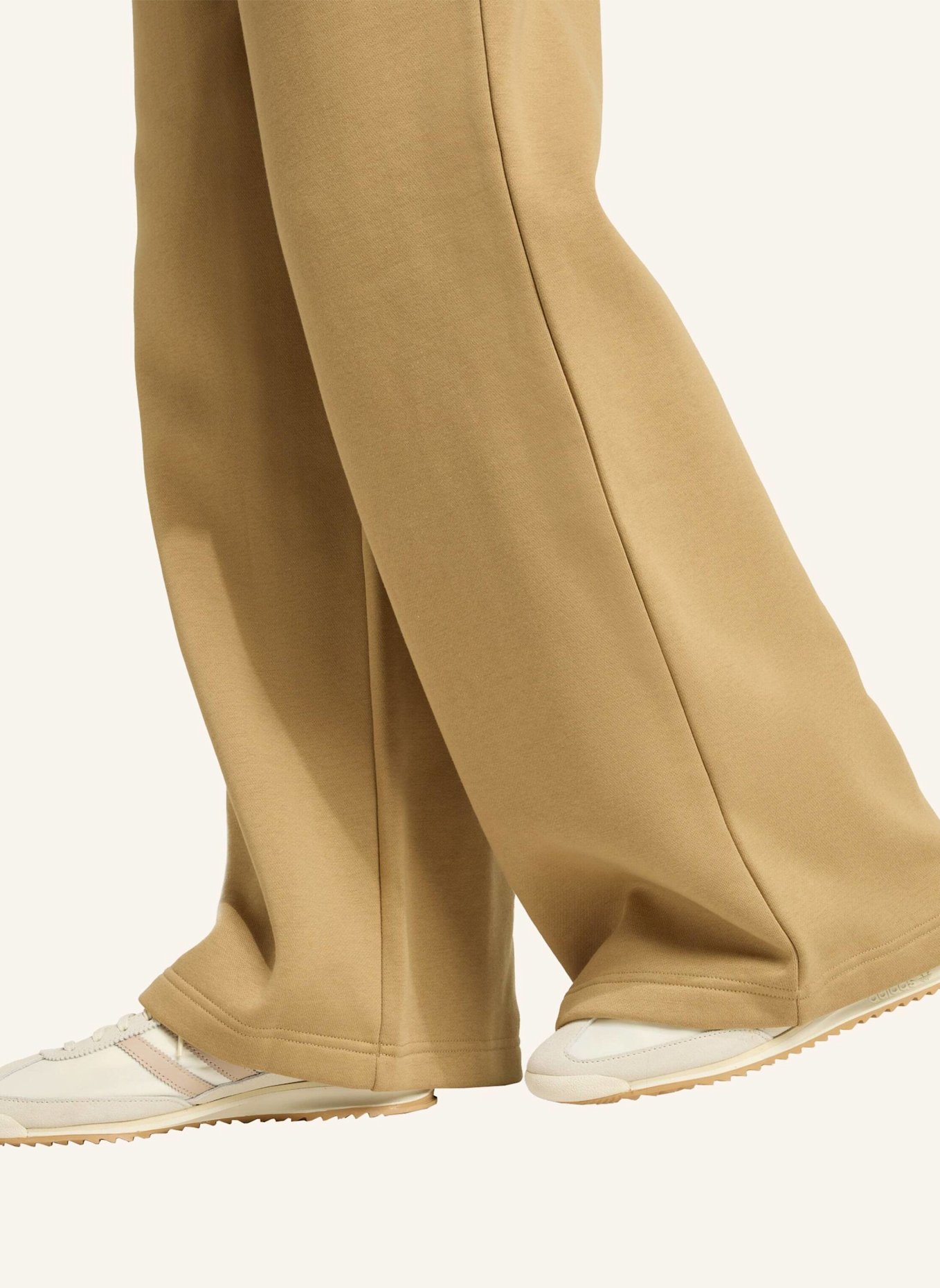 adidas Originals ESSENTIALS HOSE, WEITES BEIN: BEIGE
