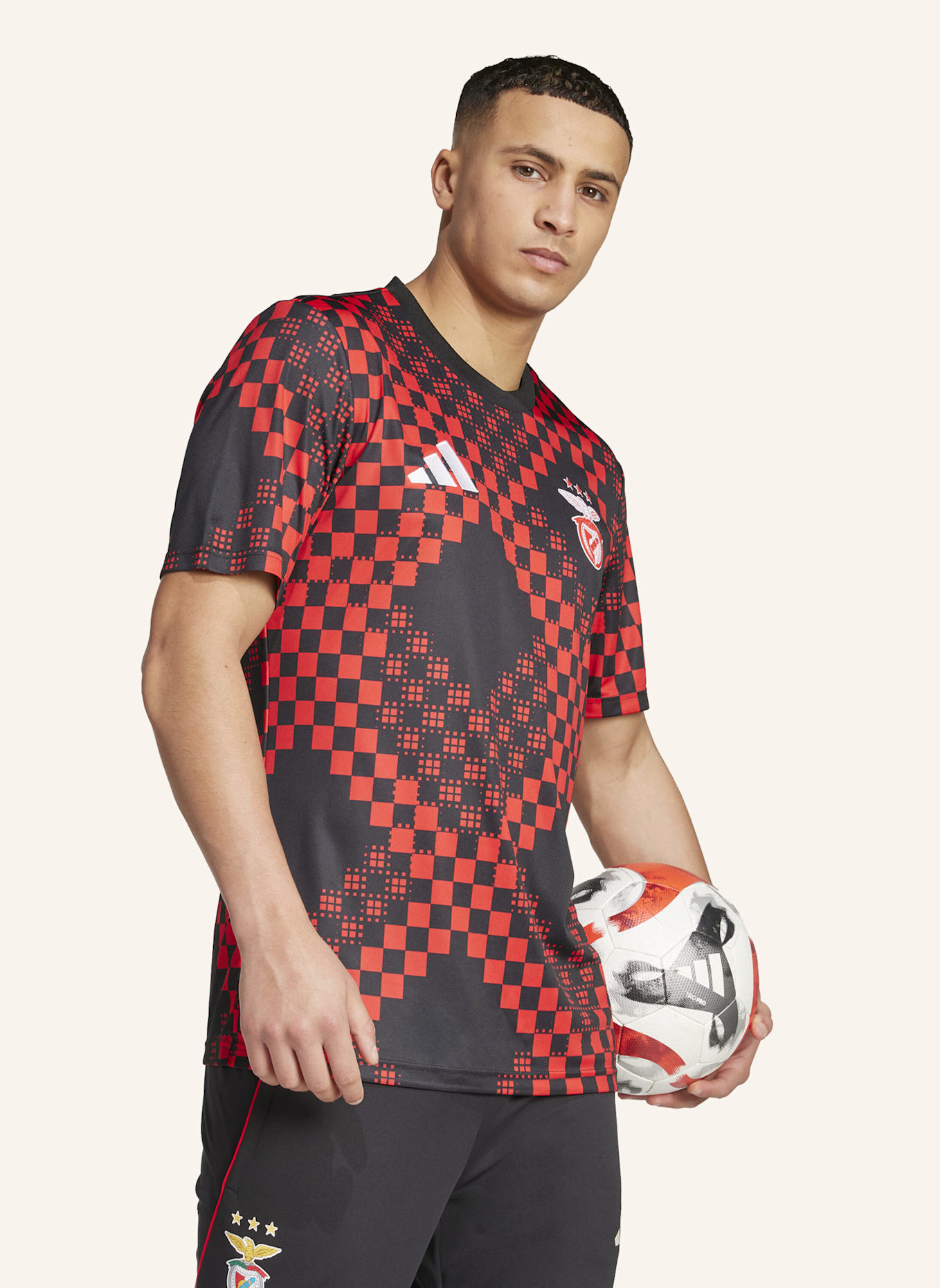 adidas BENFICA 25/26 PRE-MATCH SHIRT: SCHWARZ