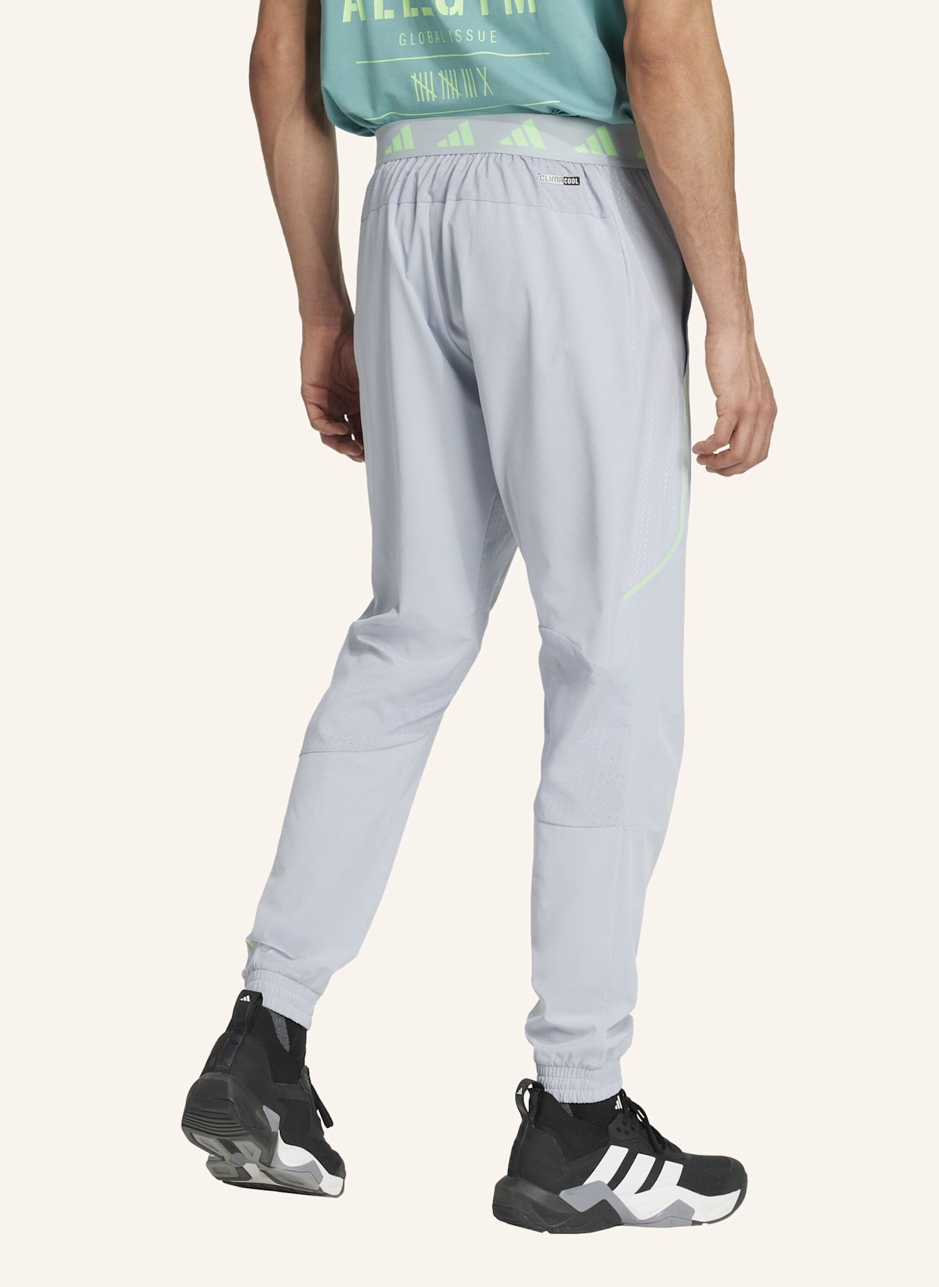 adidas TECH APPAREL TRAININGSHOSE: GRAU/ NEONGRÜN