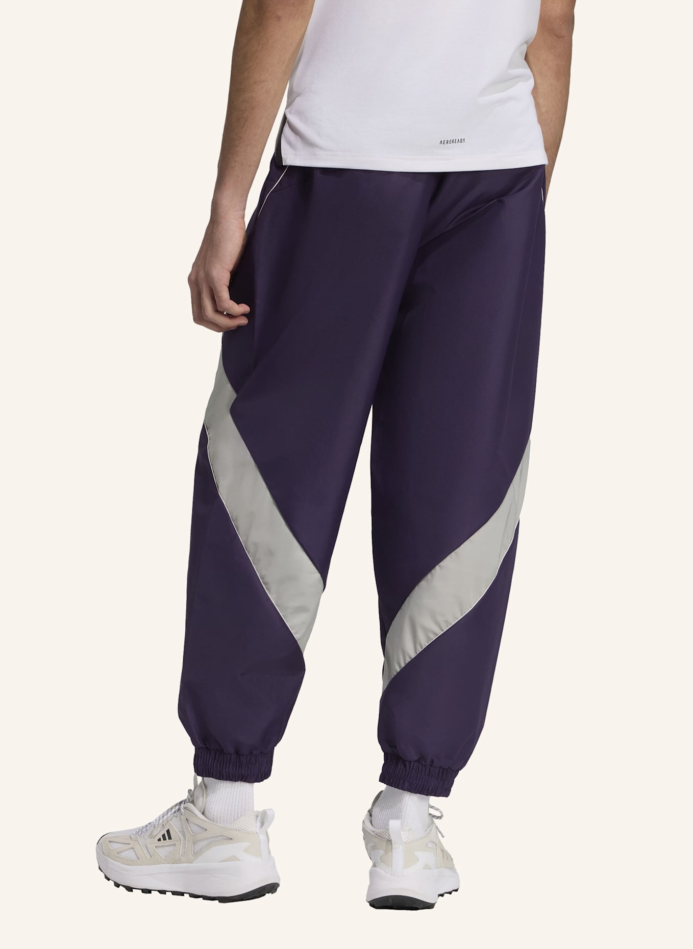 adidas STADIUM HOSE: LILA/ GRAU