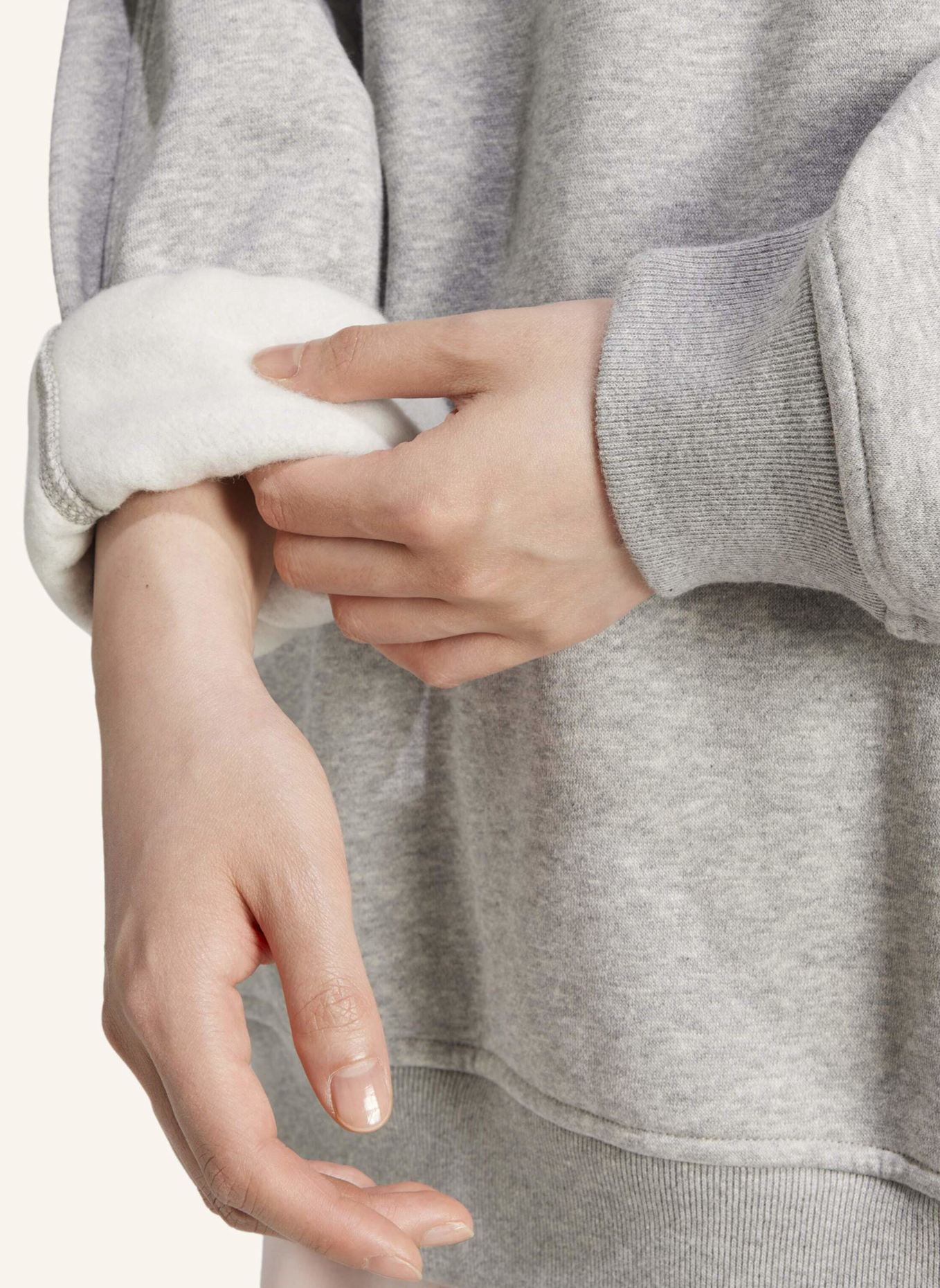 adidas Originals ESSENTIALS LONG OVERSIZED SWEATSHIRT: GRAU