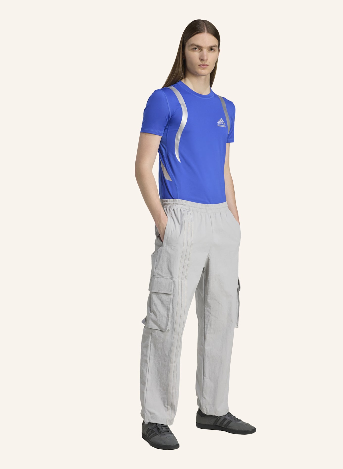 adidas Originals ARCHIVE TECHFIT TIGHT T-SHIRT: BLAU