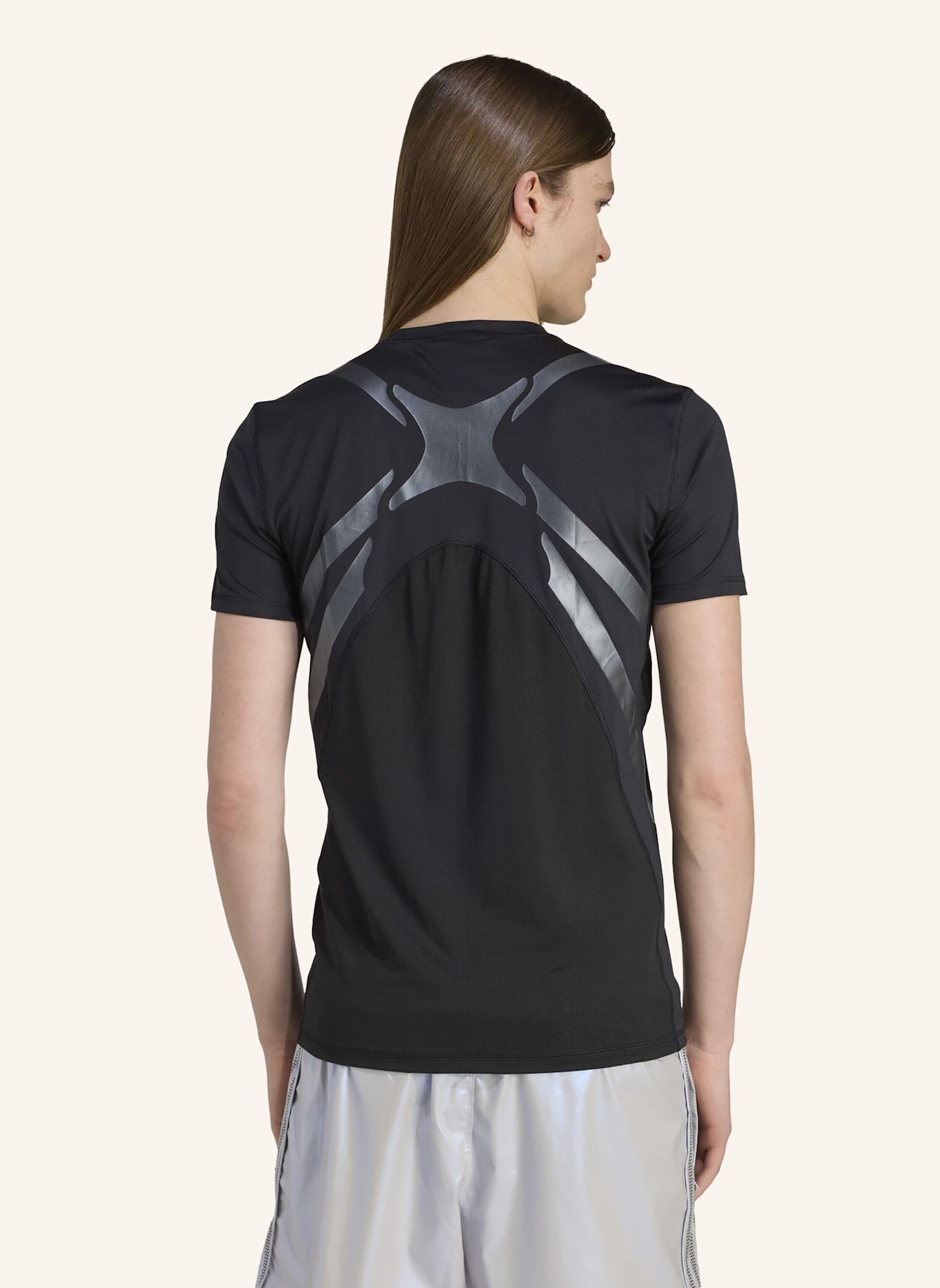 adidas Originals ARCHIVE TECHFIT TIGHT T-SHIRT: SCHWARZ