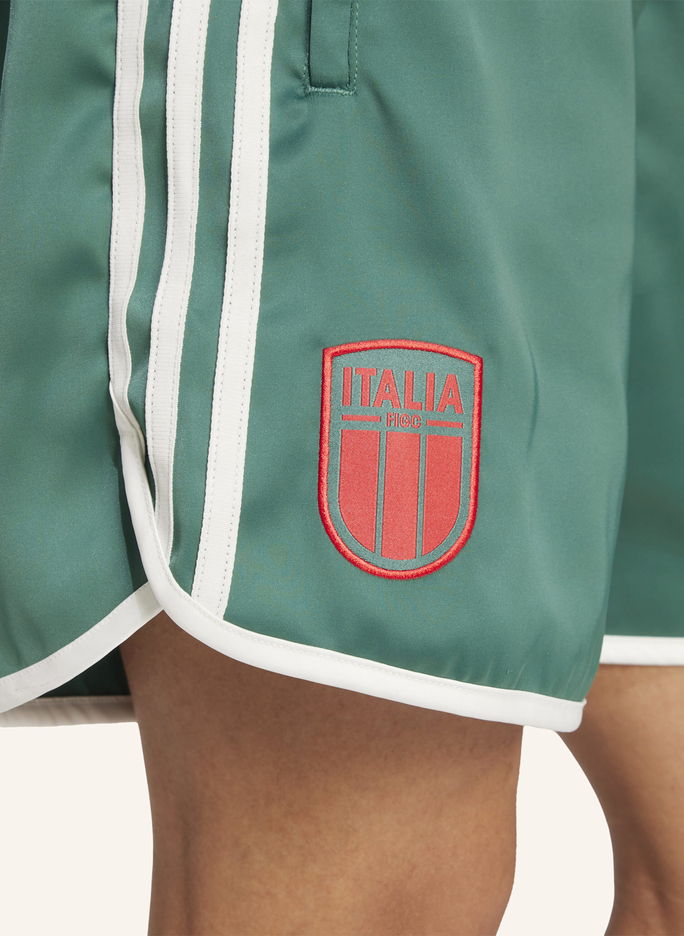 adidas Originals ITALIEN SHORTS: GRÜN