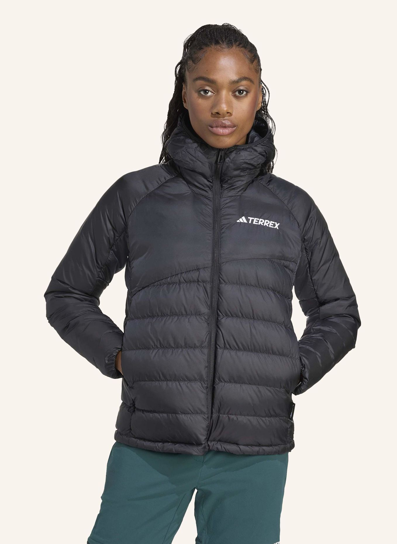 adidas TERREX TERREX XPERIOR CLIMAWARM+ DAUNEN-KAPUZENJACKE: SCHWARZ