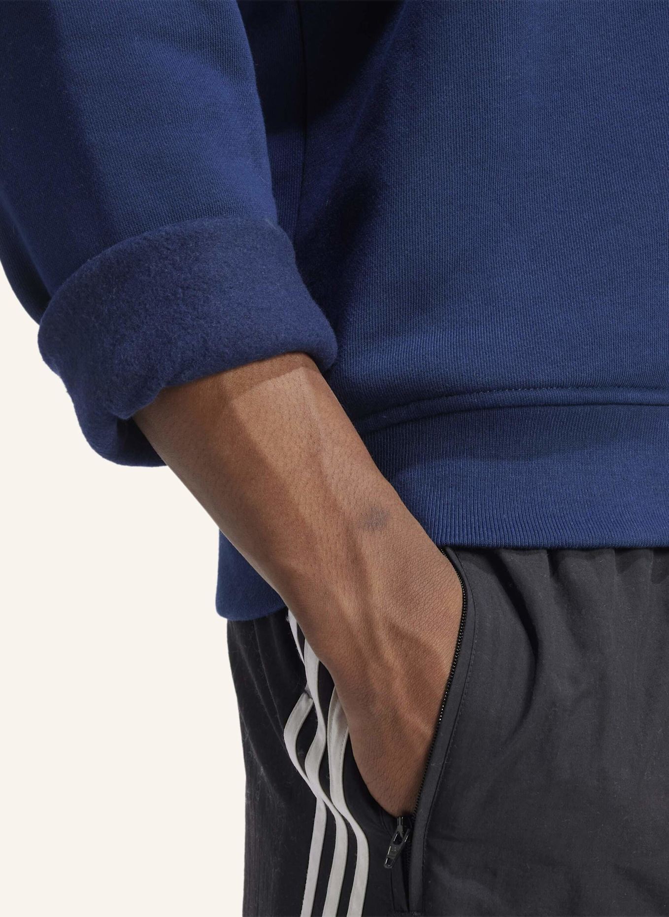 adidas Originals TREFOIL ESSENTIALS SWEATSHIRT: BLAU