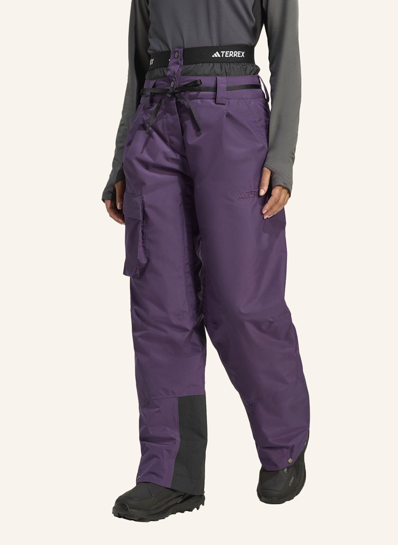 adidas TERREX TERREX XPLORIC 2 LAYER ISOLIERTE CLIMAPROOF HOSE: LILA
