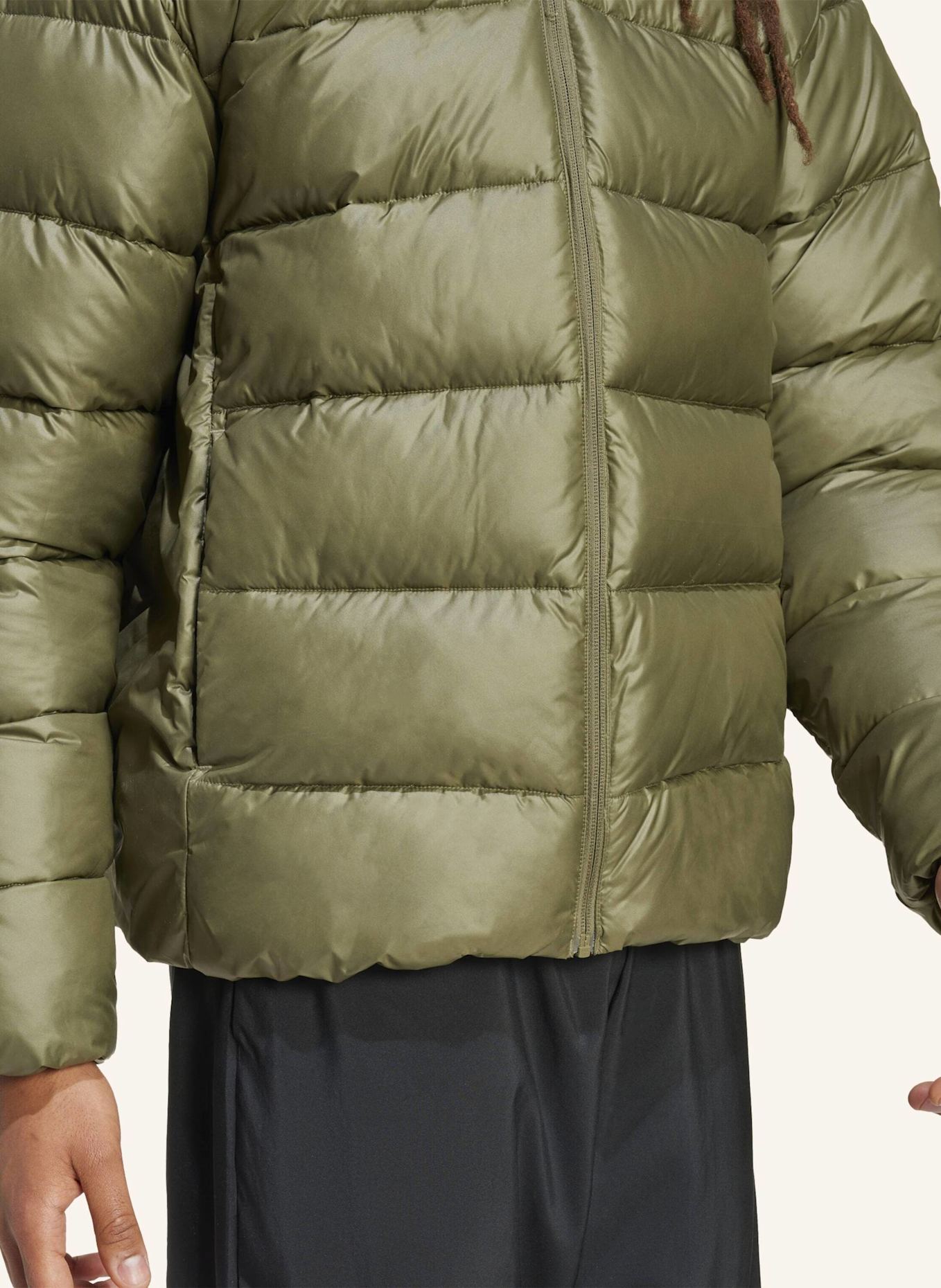 adidas ESSENTIALS CLIMAWARM KUNSTDAUNEN JACKE: GRÜN