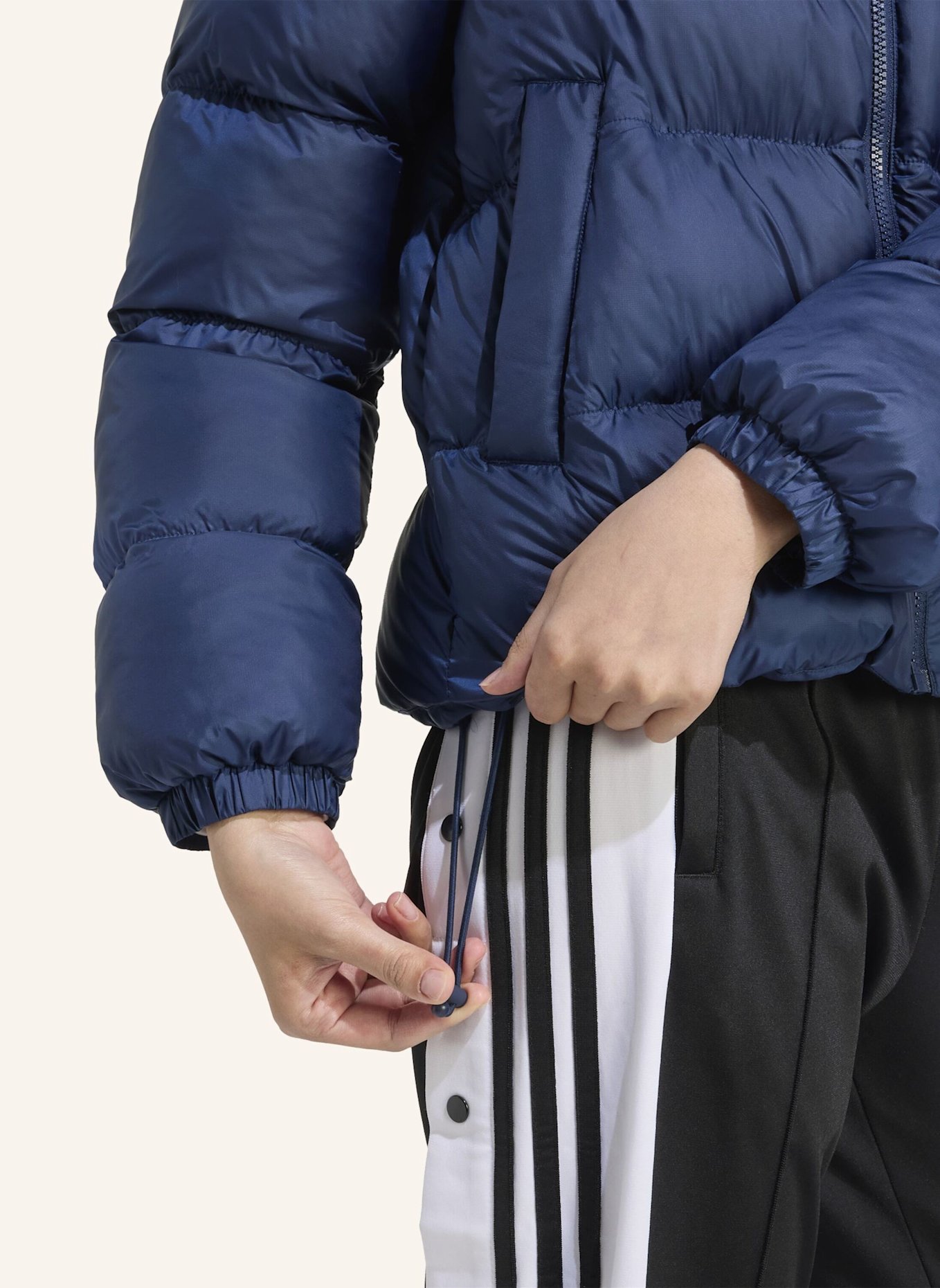 adidas Originals ADICOLOR SHORT PUFFER JACKE: BLAU