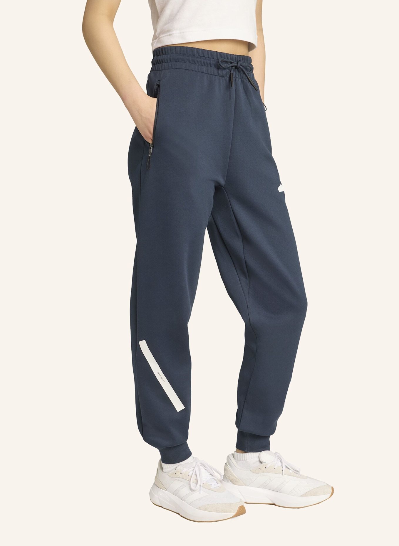 adidas Sweatpants Z.N.E.: SCHWARZ