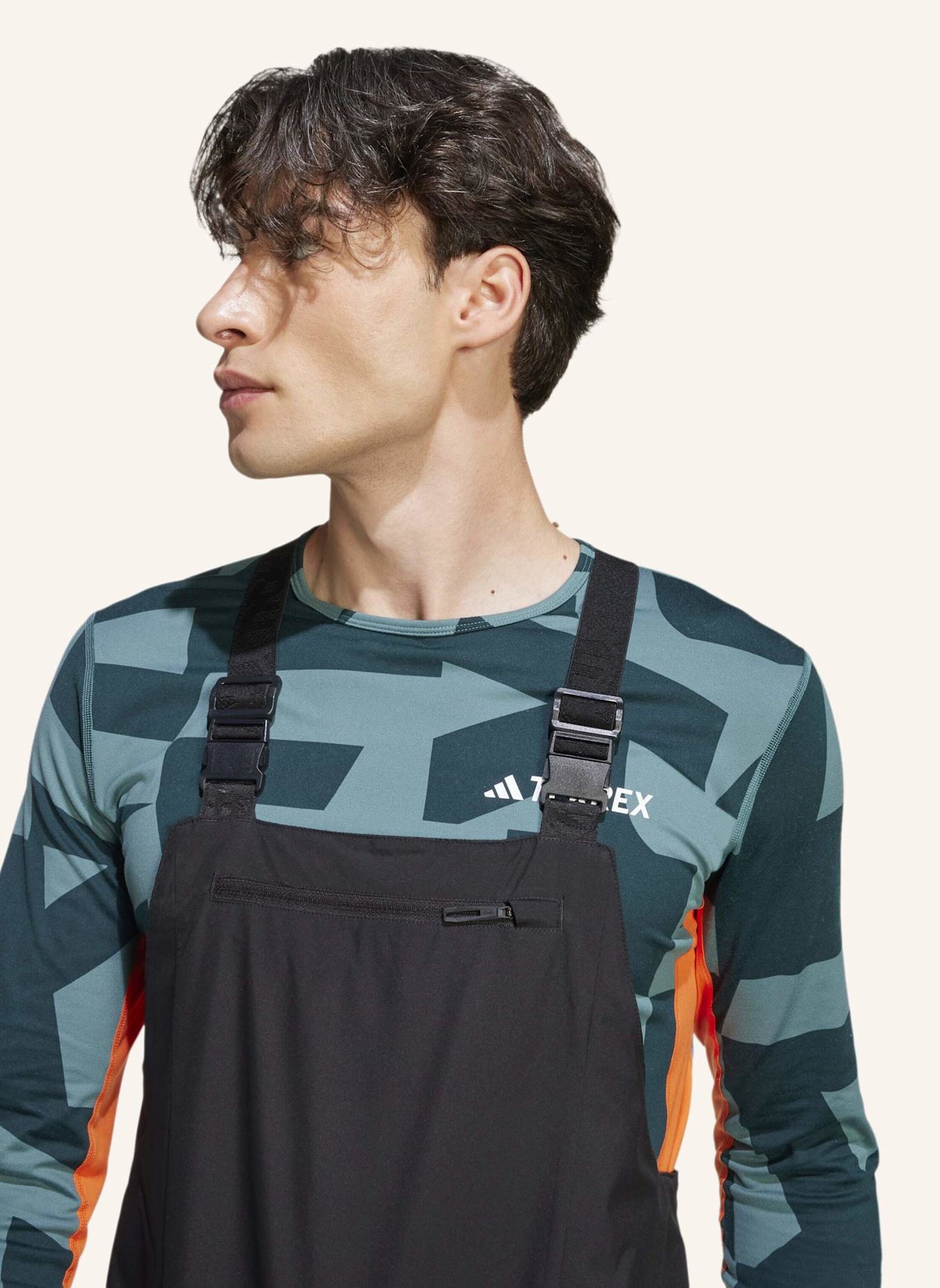 adidas TERREX TERREX MULTI 2-LAGEN ISOLIERTE CLIMAPROOF LATZHOSE: SCHWARZ