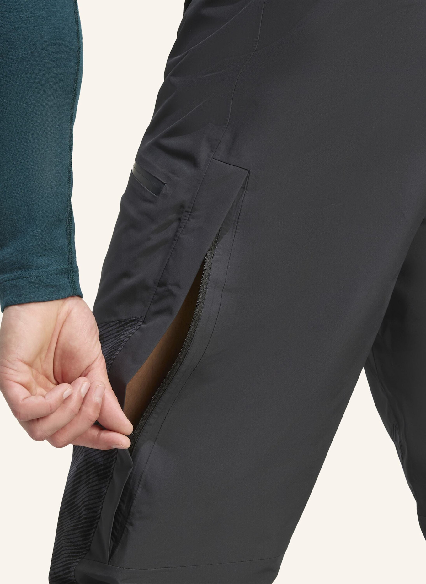 adidas TERREX TERREX XPERIOR HYBRID PRIMEKNIT CLIMAPROOF+ HOSE: SCHWARZ