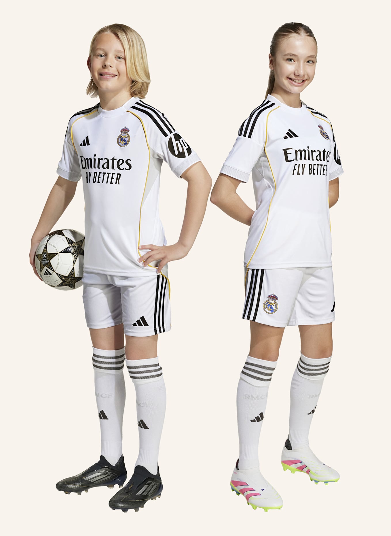 adidas REAL MADRID 25/26 JUNIOR-HEIMAUSRÜSTUNG: WEISS