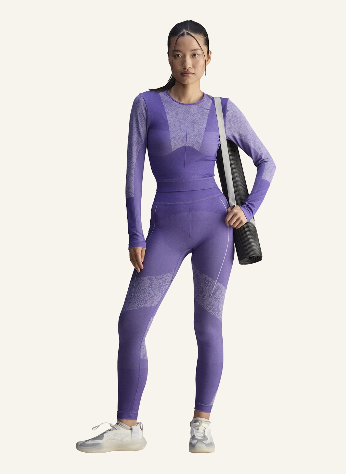 adidas by Stella McCartney ADIDAS BY STELLA MCCARTNEY SEAMLESS YOGA LONGSLEEVE: LILA/ GRAU