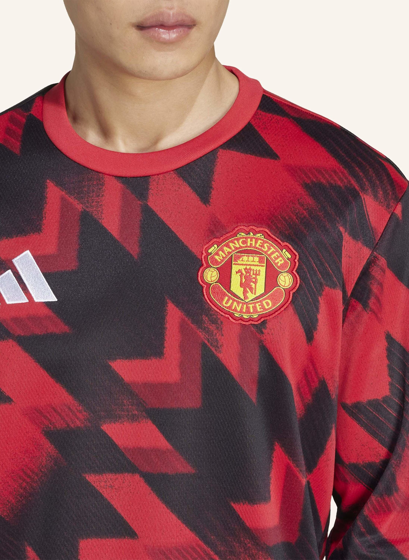 adidas MANCHESTER UNITED 25/26 PRE-MATCH WARM OBERTEIL: ROT