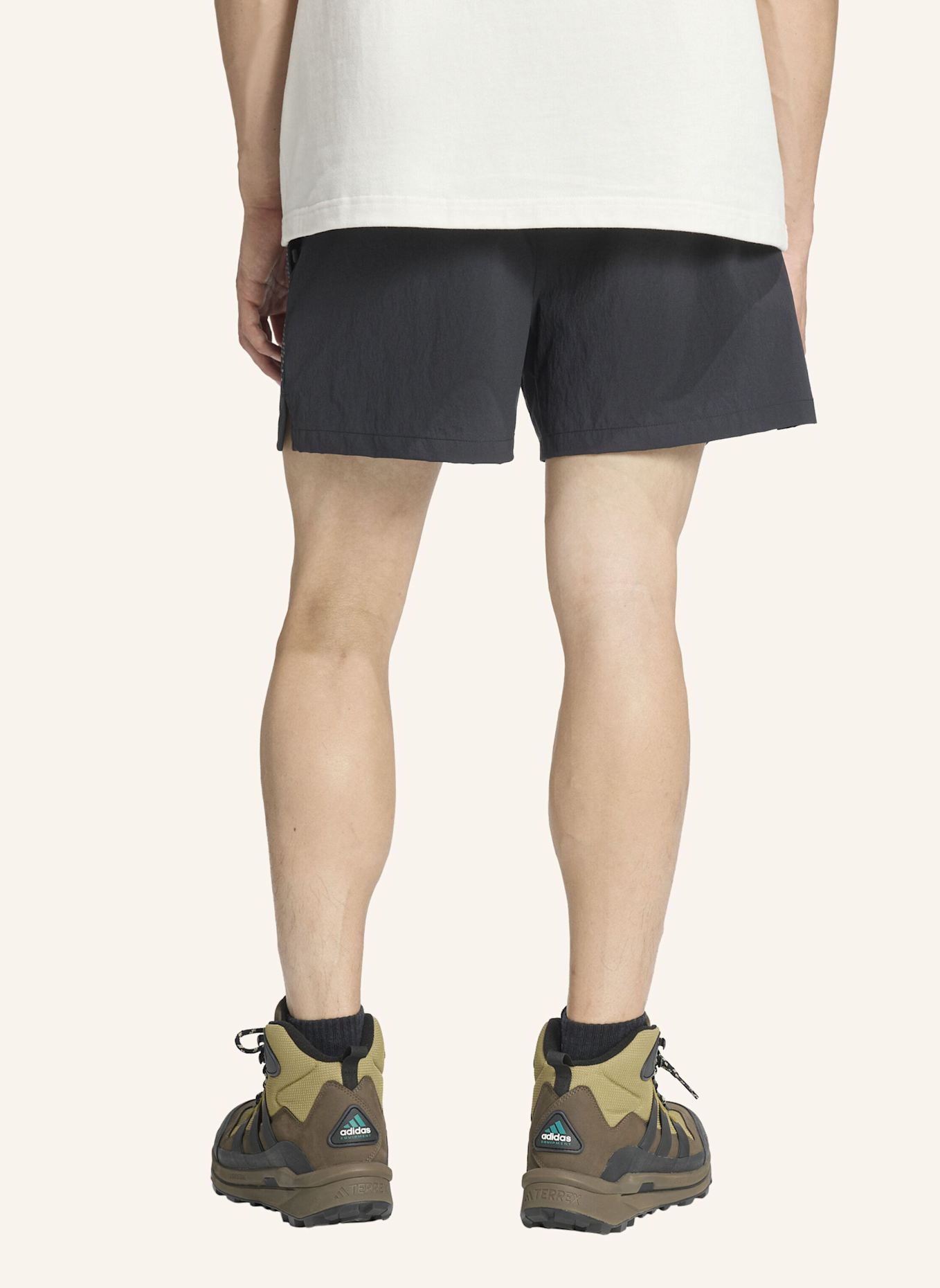 adidas Originals ADIDAS EQUIPMENT SHORTS: SCHWARZ