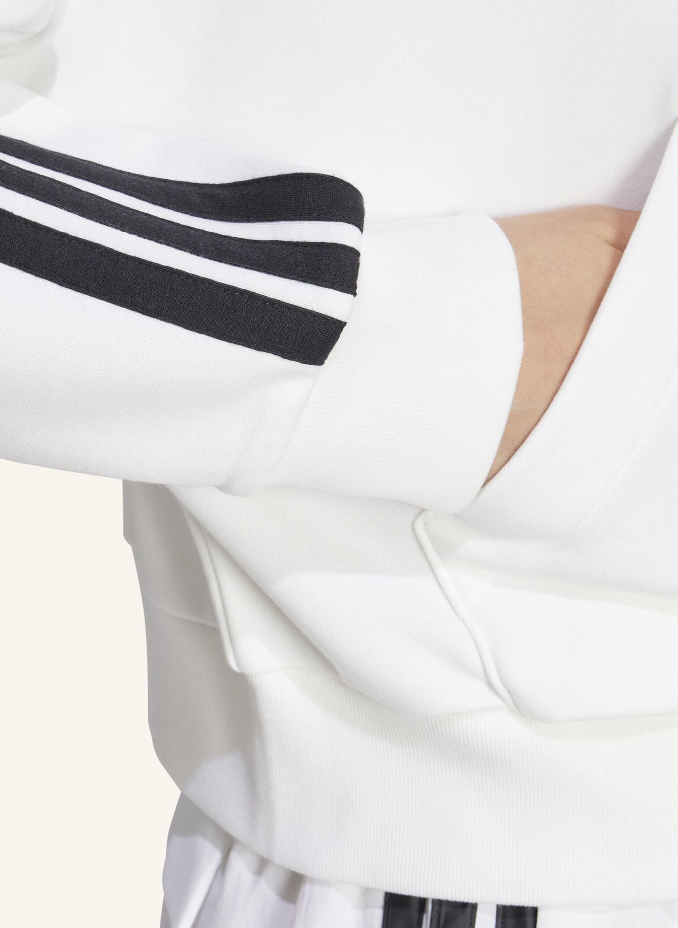 adidas ESSENTIALS 3-STREIFEN FRENCH TERRY QUARTER-ZIP HOODIE: WEISS/ SCHWARZ