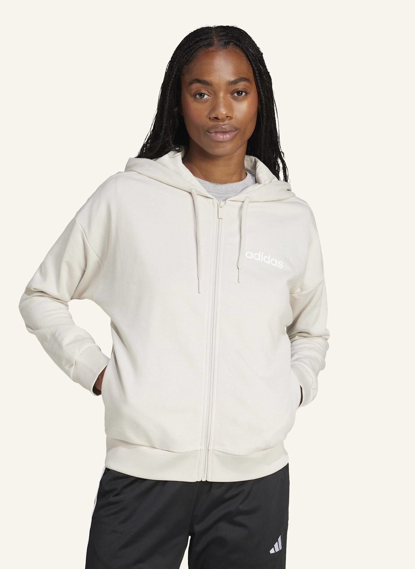 adidas ESSENTIALS LINEAR FRENCH TERRY KAPUZENJACKE: BEIGE/ WEISS