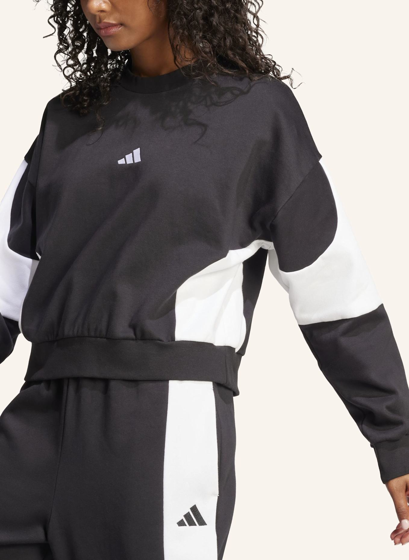 adidas LAZIDAY TRAININGSANZUG: SCHWARZ