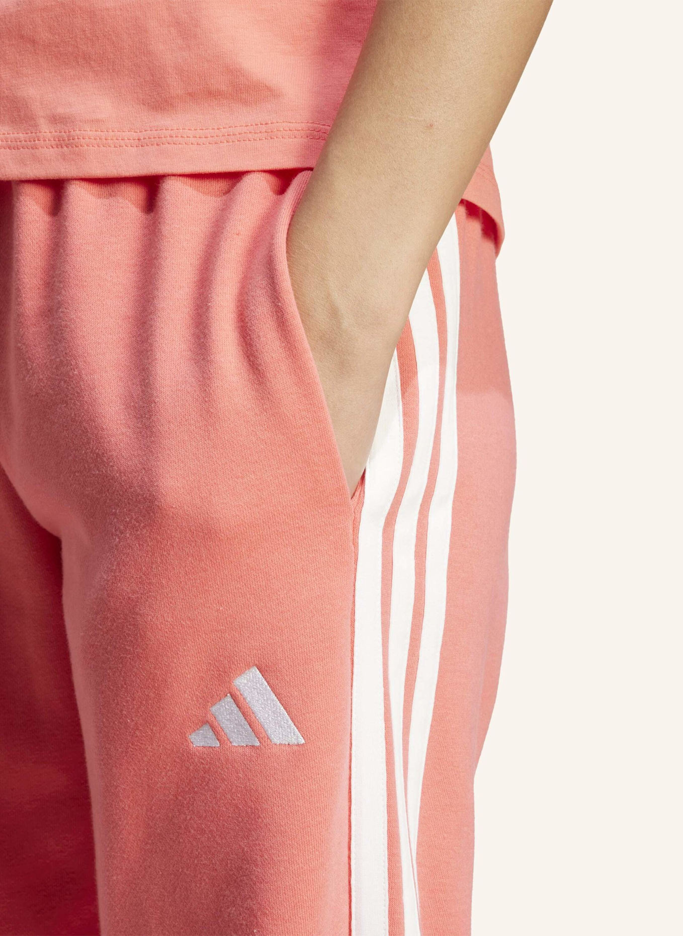 adidas Sweatpants ESSENTIALS 3-STREIFEN: ROT/ WEISS