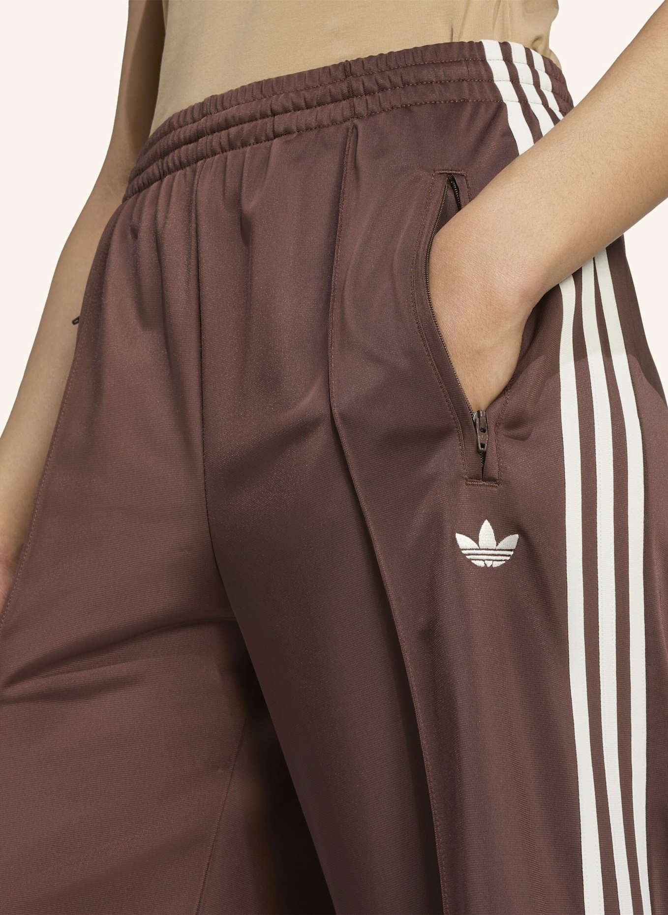 adidas Originals Track Pants FIREBIRD ADICOLOR LOOSE: BRAUN/ WEISS