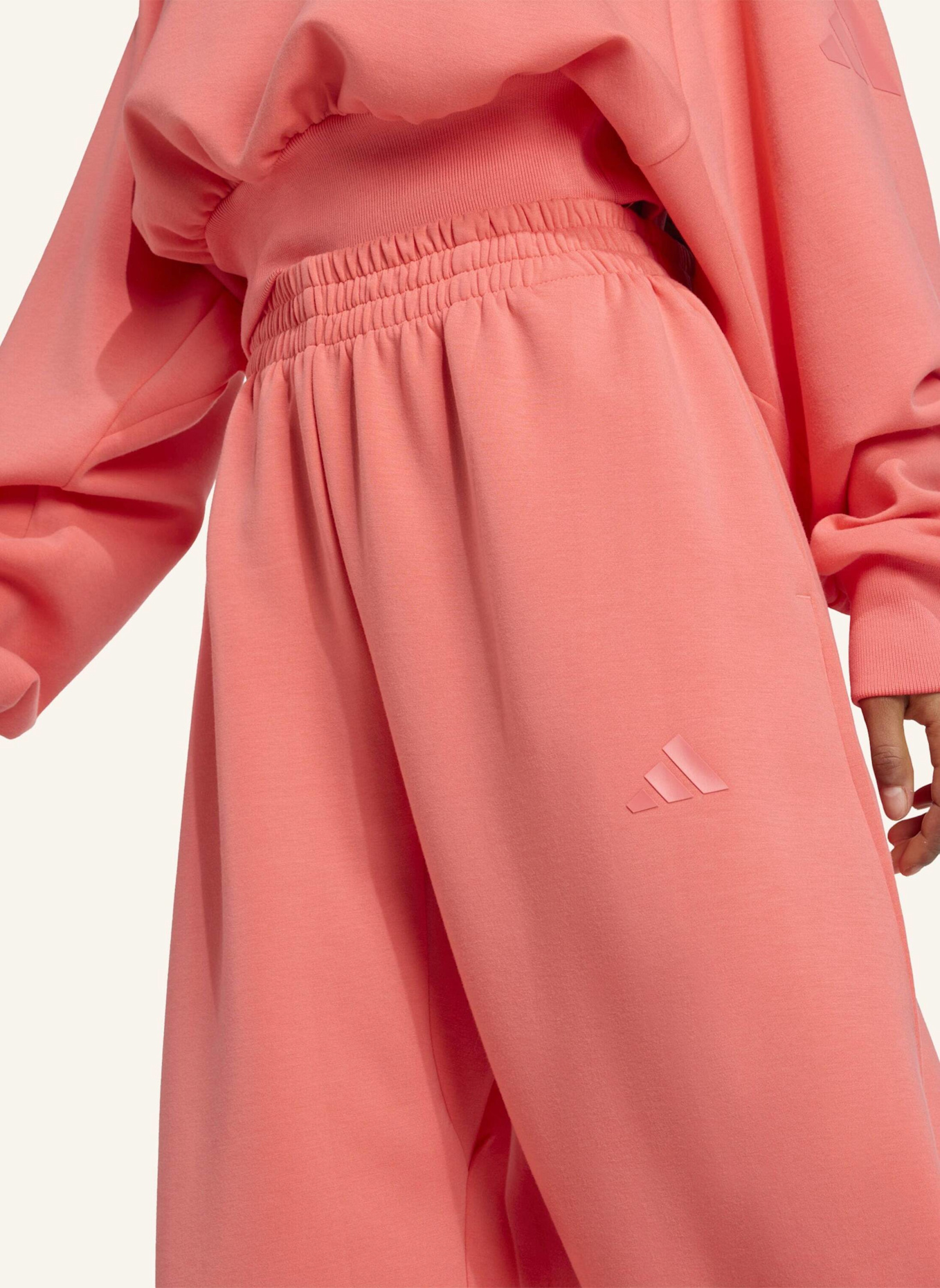 adidas Sweatpants SOFT LUX LOOSE: ROT