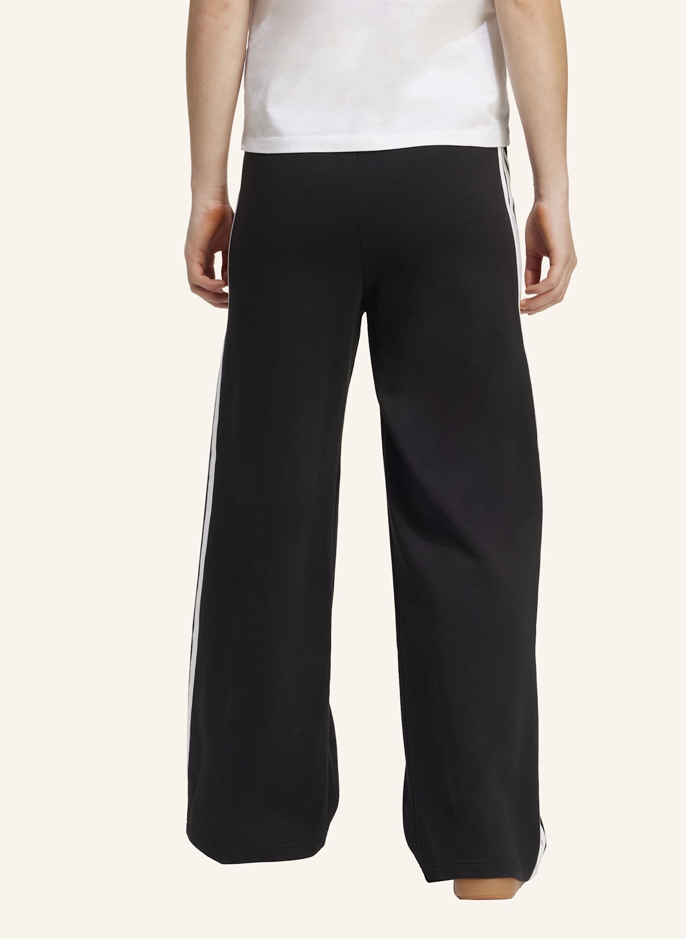 adidas ADIDAS 3-STREIFEN WIDE FLEECEHOSE: SCHWARZ