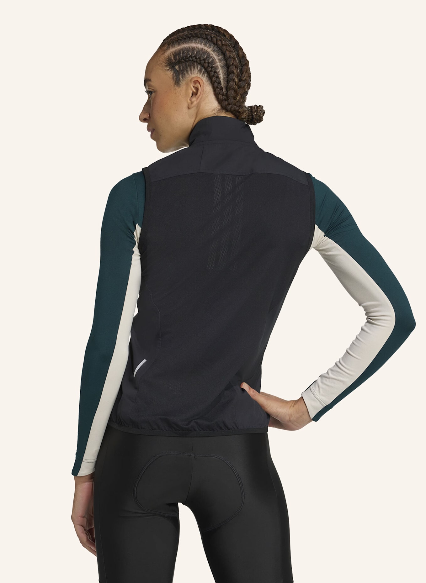 adidas ESSENTIALS WINDDICHTE WESTE: SCHWARZ