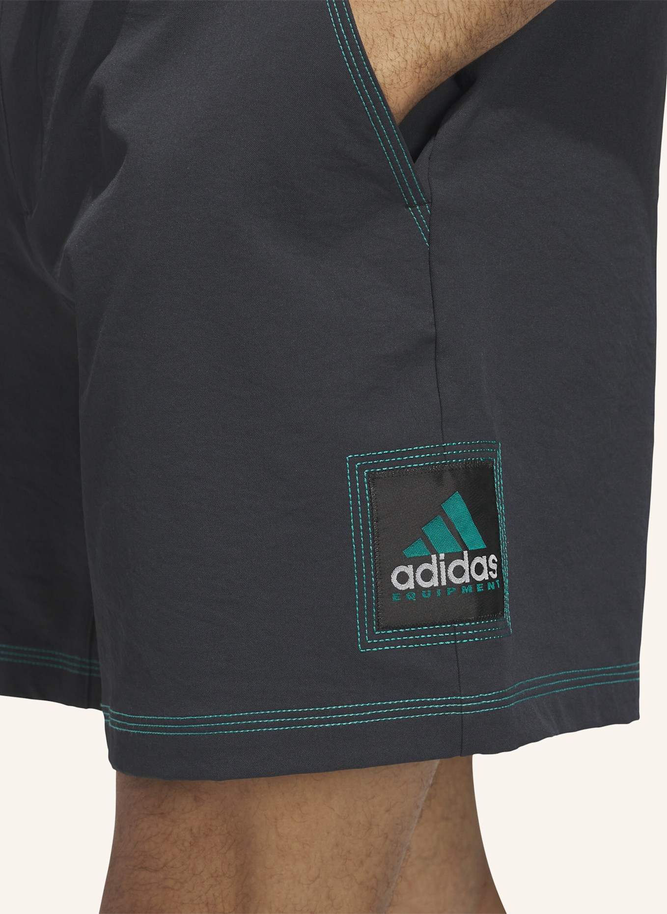 adidas EQUIPMENT SHORTS: SCHWARZ