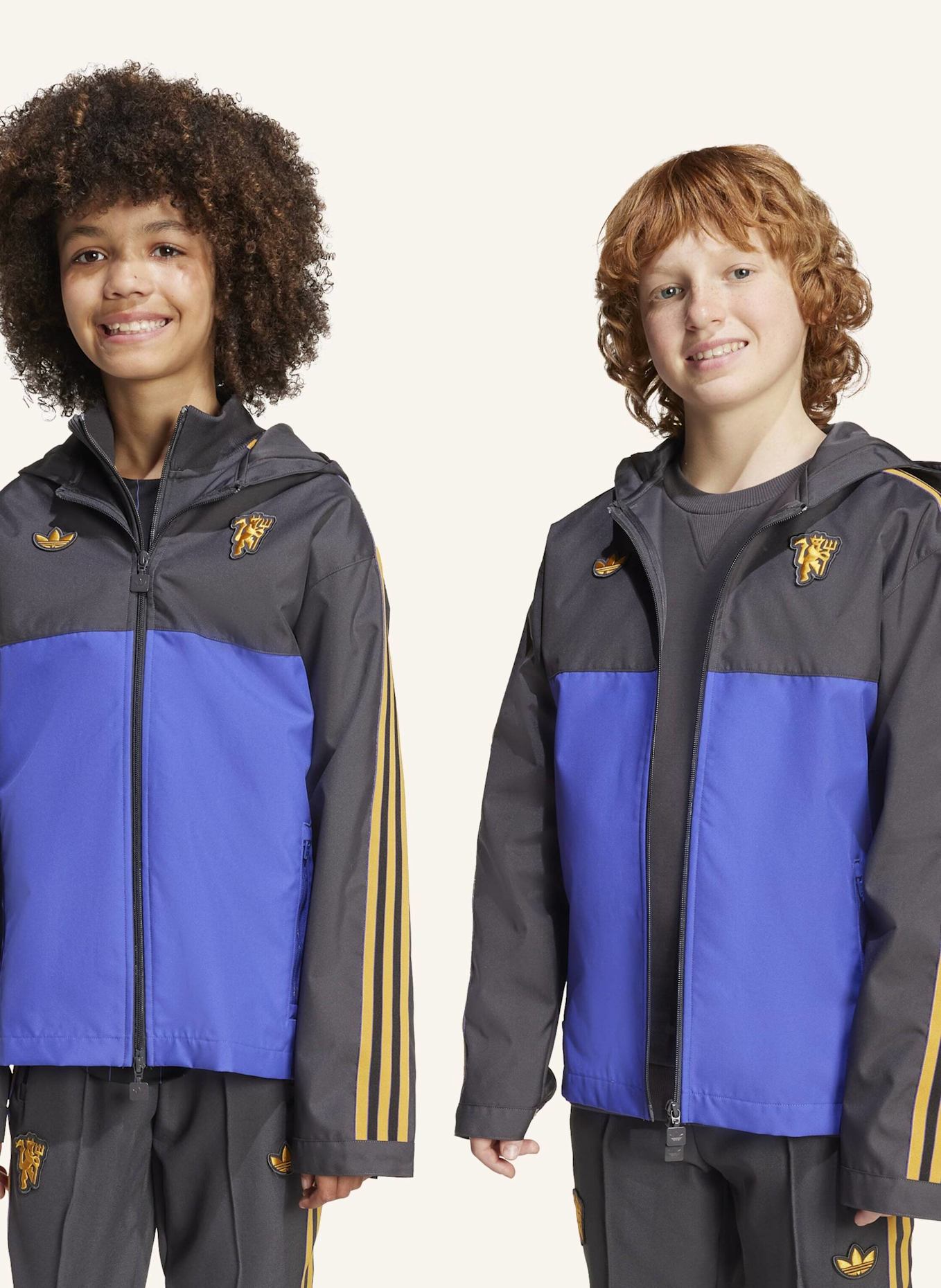 adidas Originals MANCHESTER UNITED TERRACE ICONS PARKA: SCHWARZ