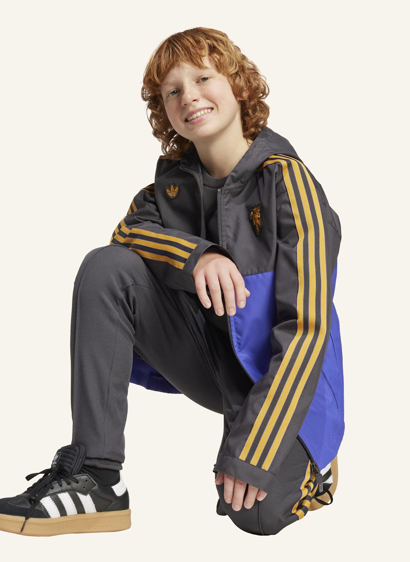 adidas Originals MANCHESTER UNITED TERRACE ICONS PARKA: SCHWARZ