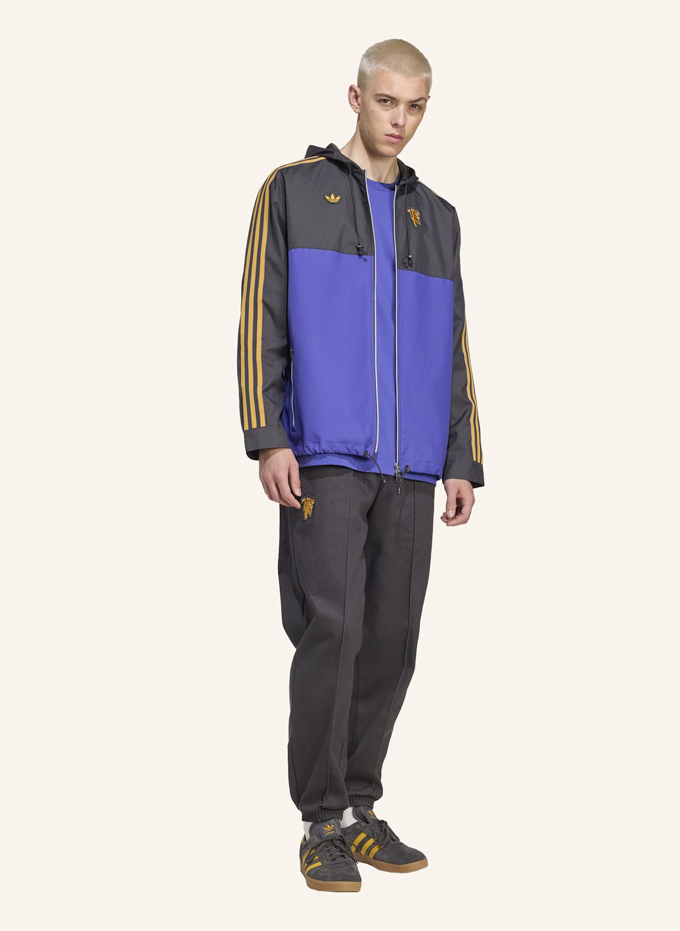 adidas Originals MANCHESTER UNITED TERRACE ICONS PARKA: SCHWARZ